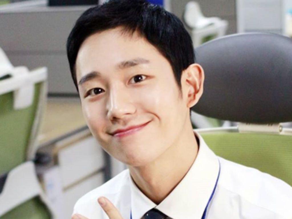 1024x768 Jung Hae In Wallpaper