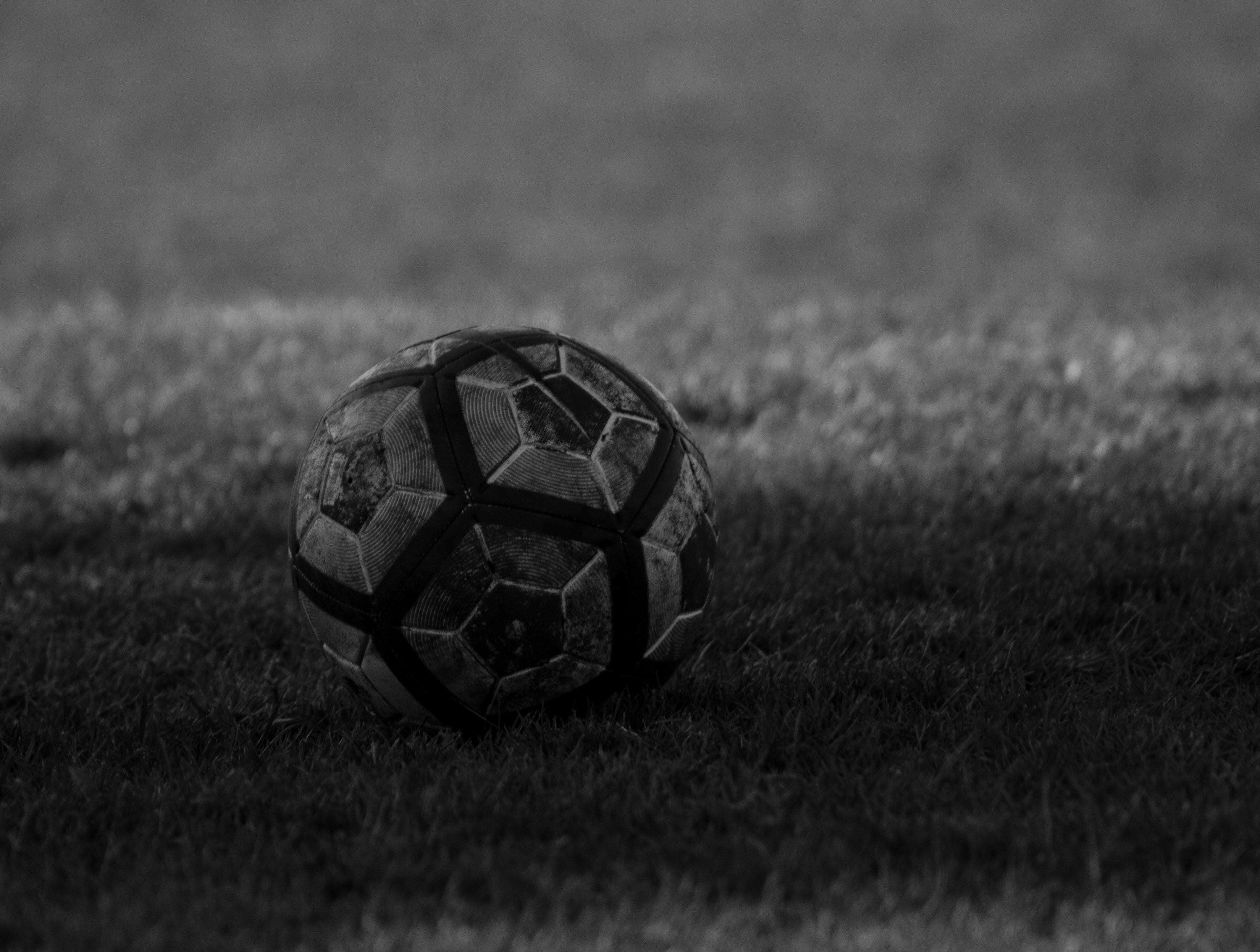 3840x2903 monochrome black and white and football HD 4k wallpaper and background