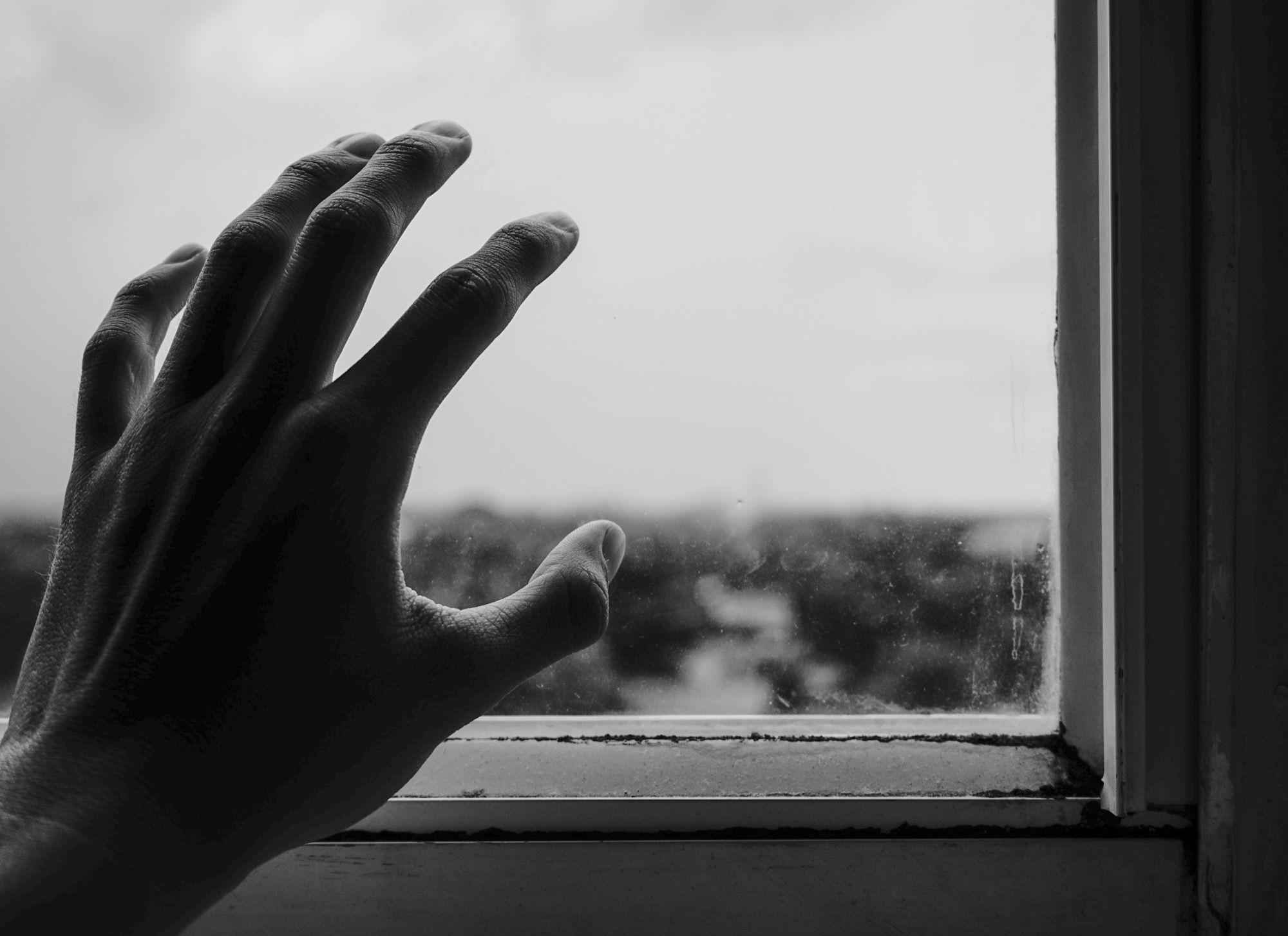 2000x1454 4k Wallpaper Black And White Blur 1264438