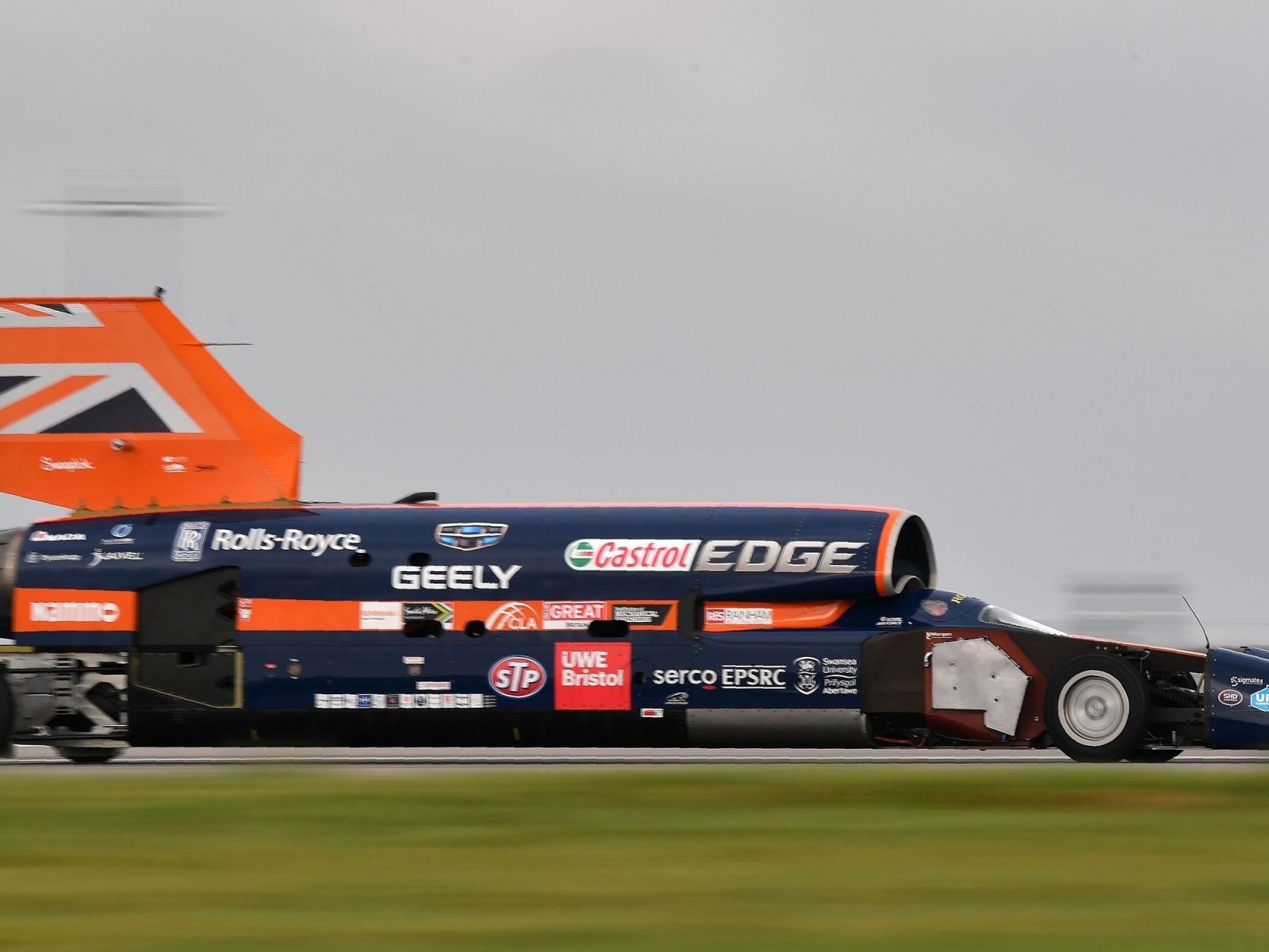 1600x1200 Bloodhound SSC 000 MPH Car Project Is Dead