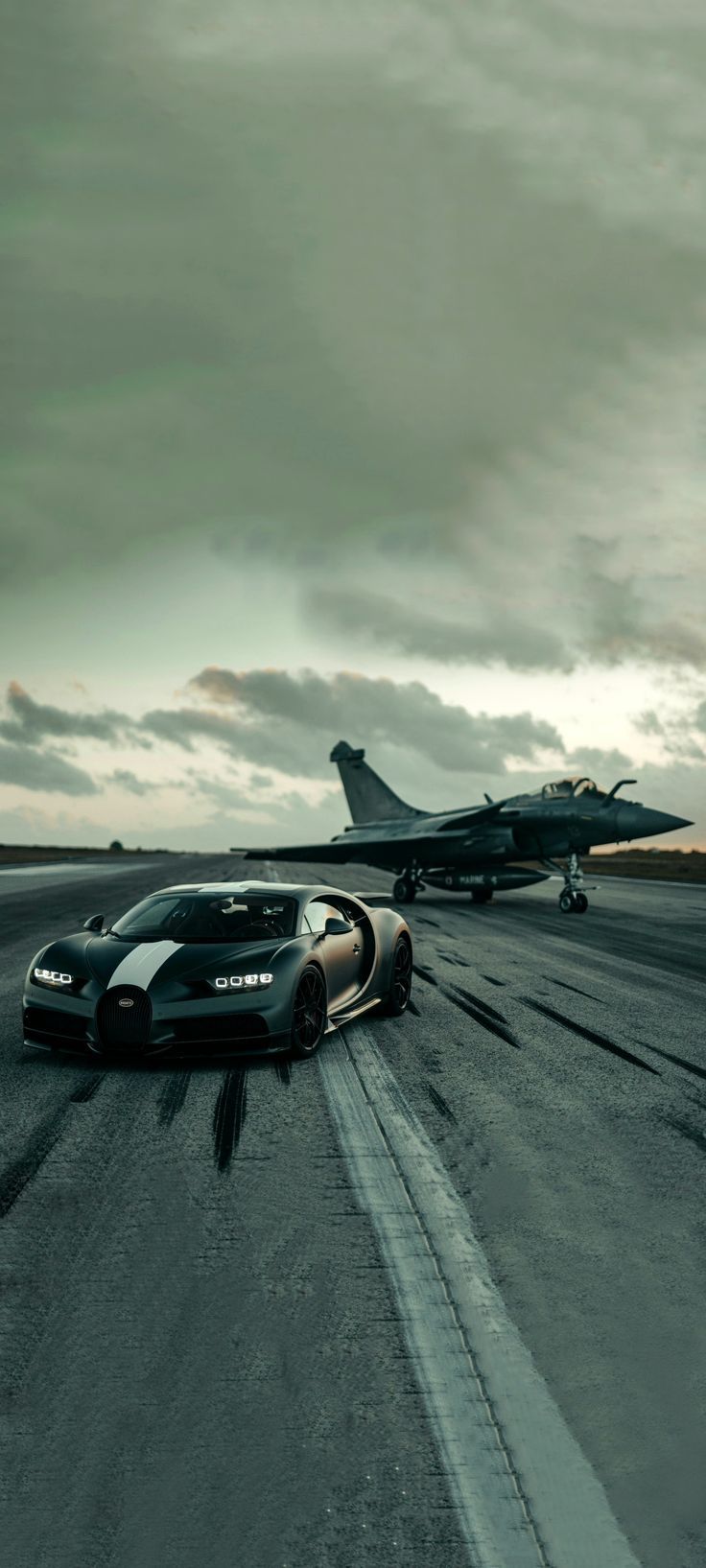 736x1635 Bugatti 029