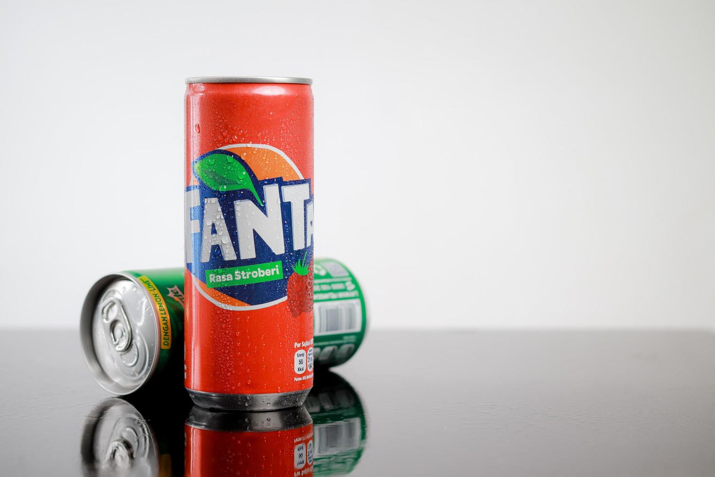 1470x980 Isolated carbonated soft drink by fanta for advertisement
