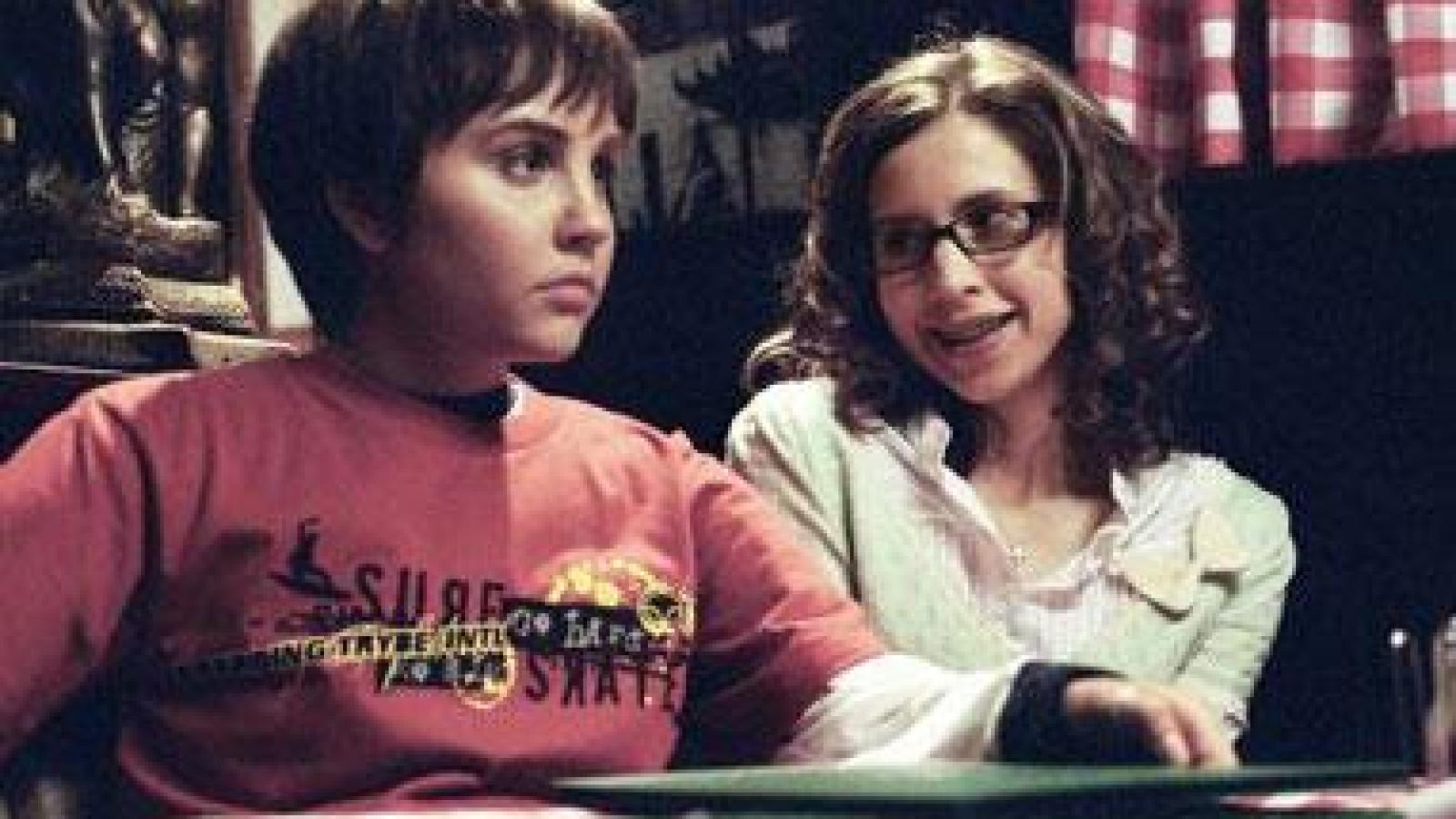 1600x900 She's the Man': Beckham meets Shakespeare in OK teen comedy