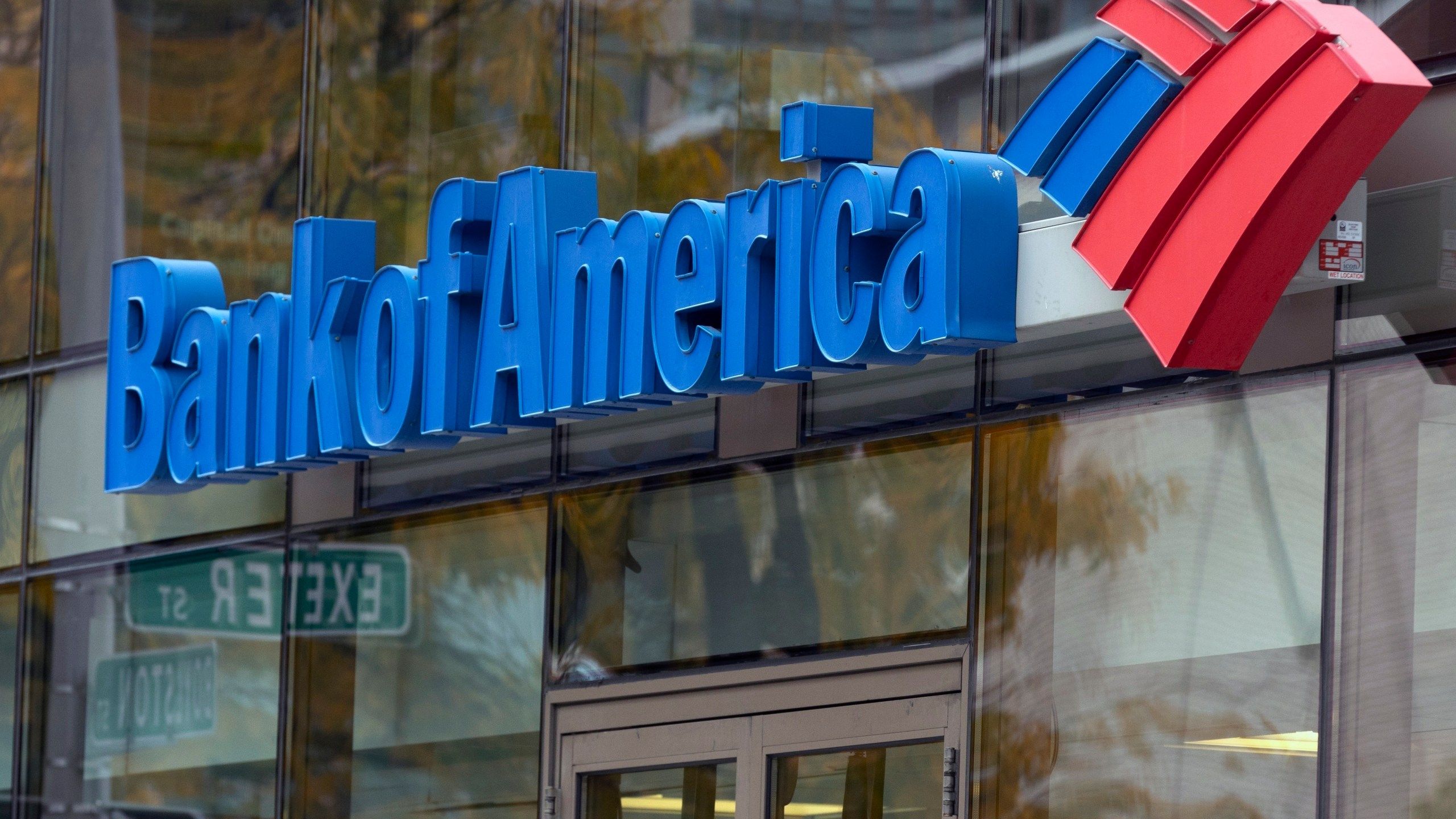 2560x1440 Bank of America profits grow 15%, avoids industry crisis. KRQE News 13