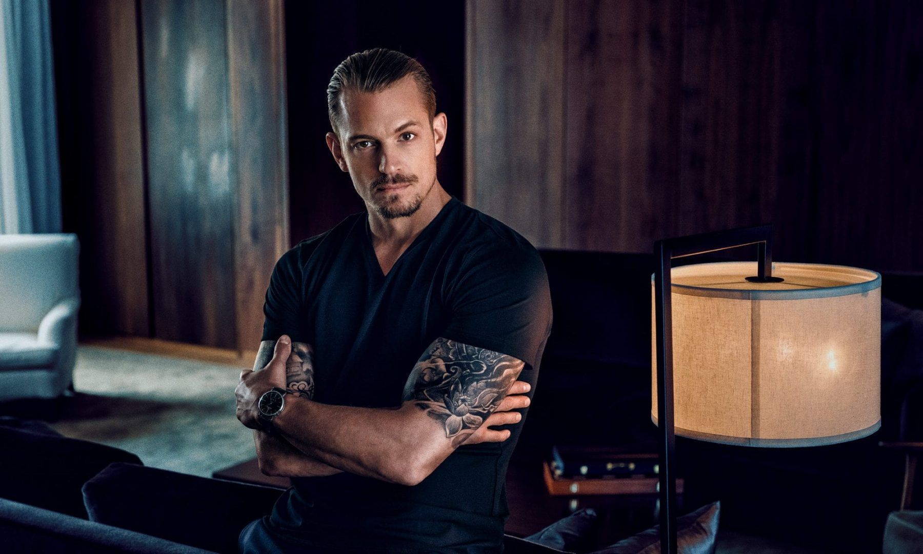 1800x1080 Joel Kinnaman Wallpaper