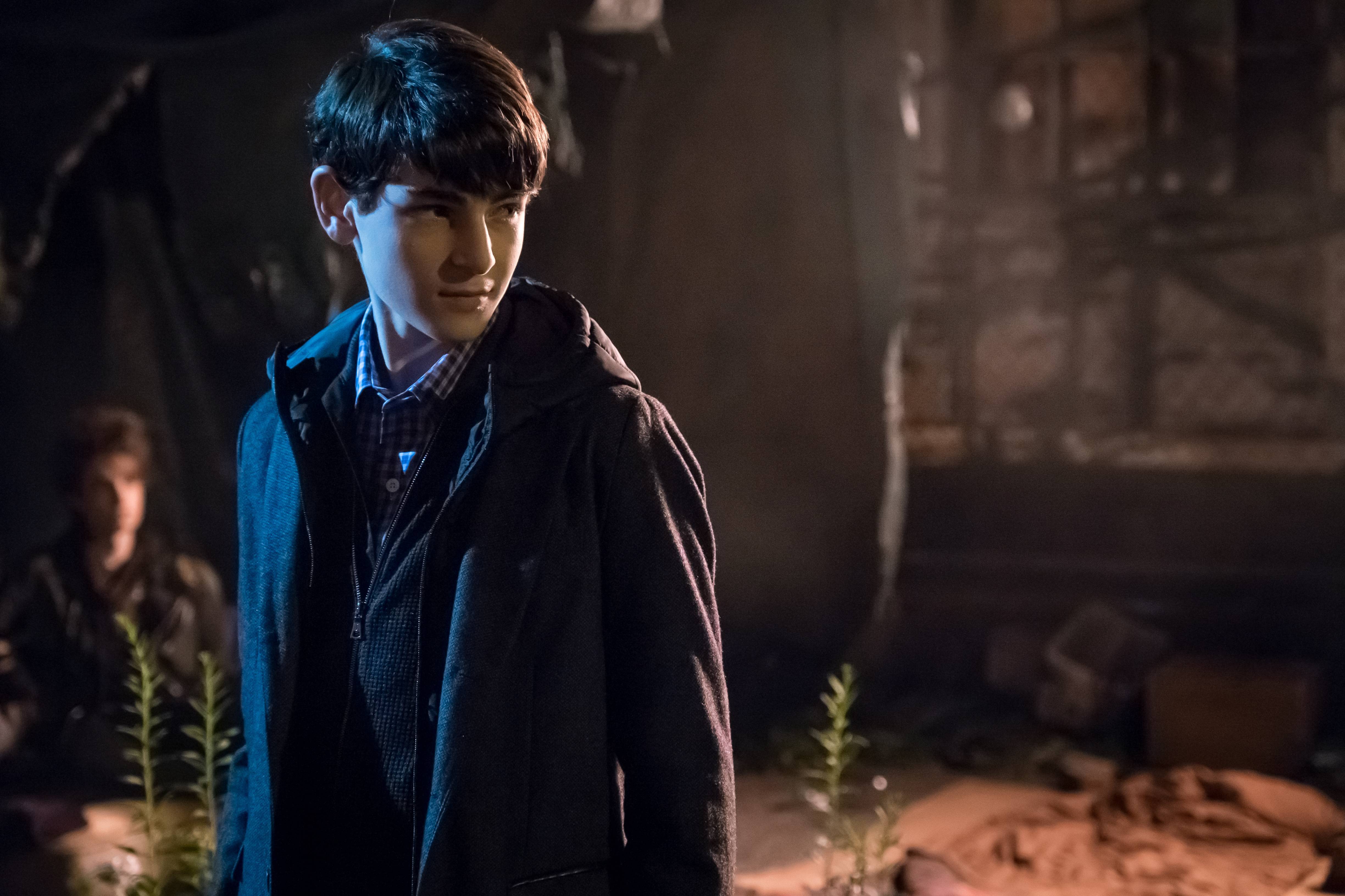 4896x3264 Gotham's Young Bruce Wayne