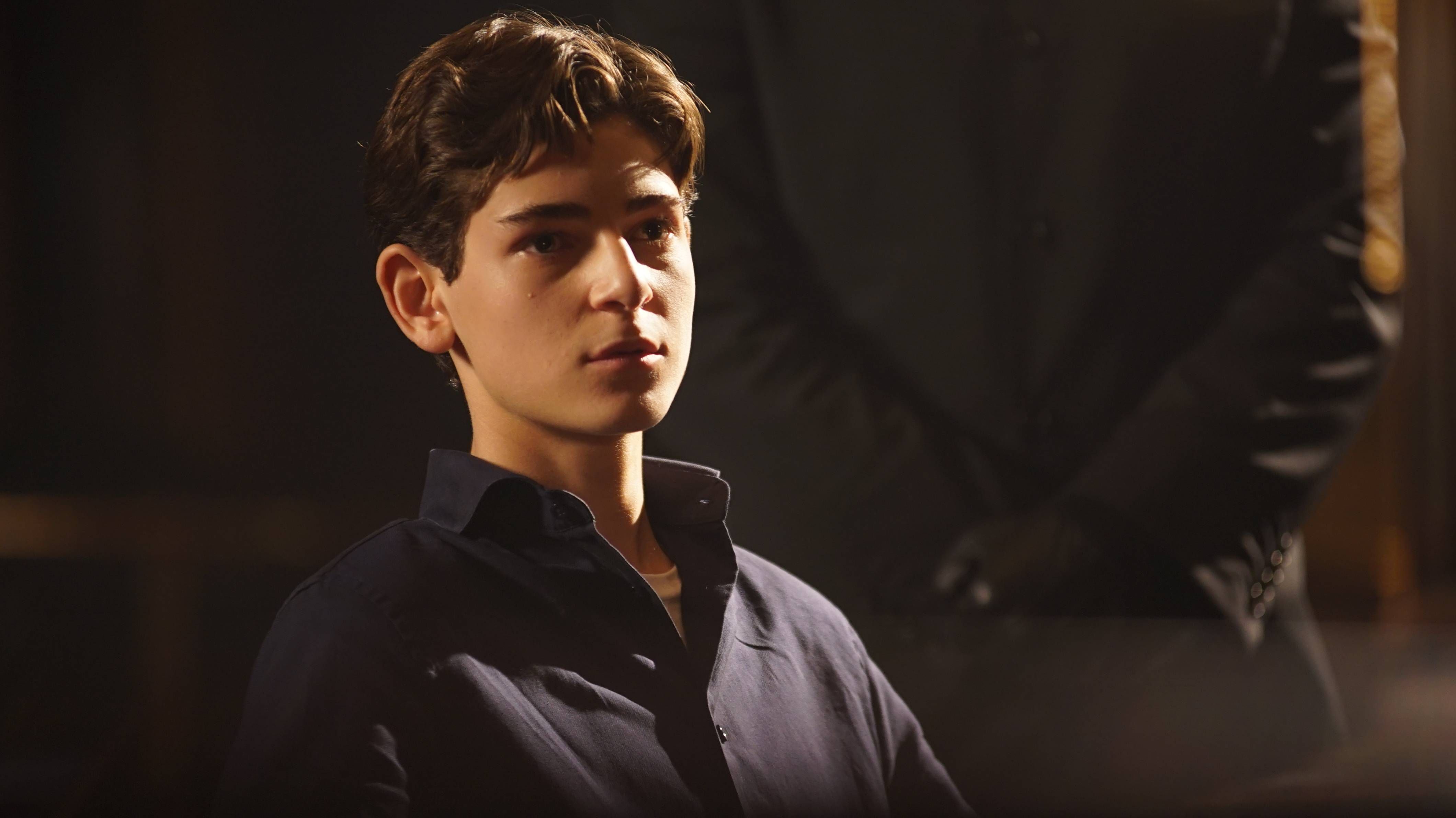 4240x2384 Download Actor David Mazouz Bruce Wayne TV Show Gotham (TV Show) Image