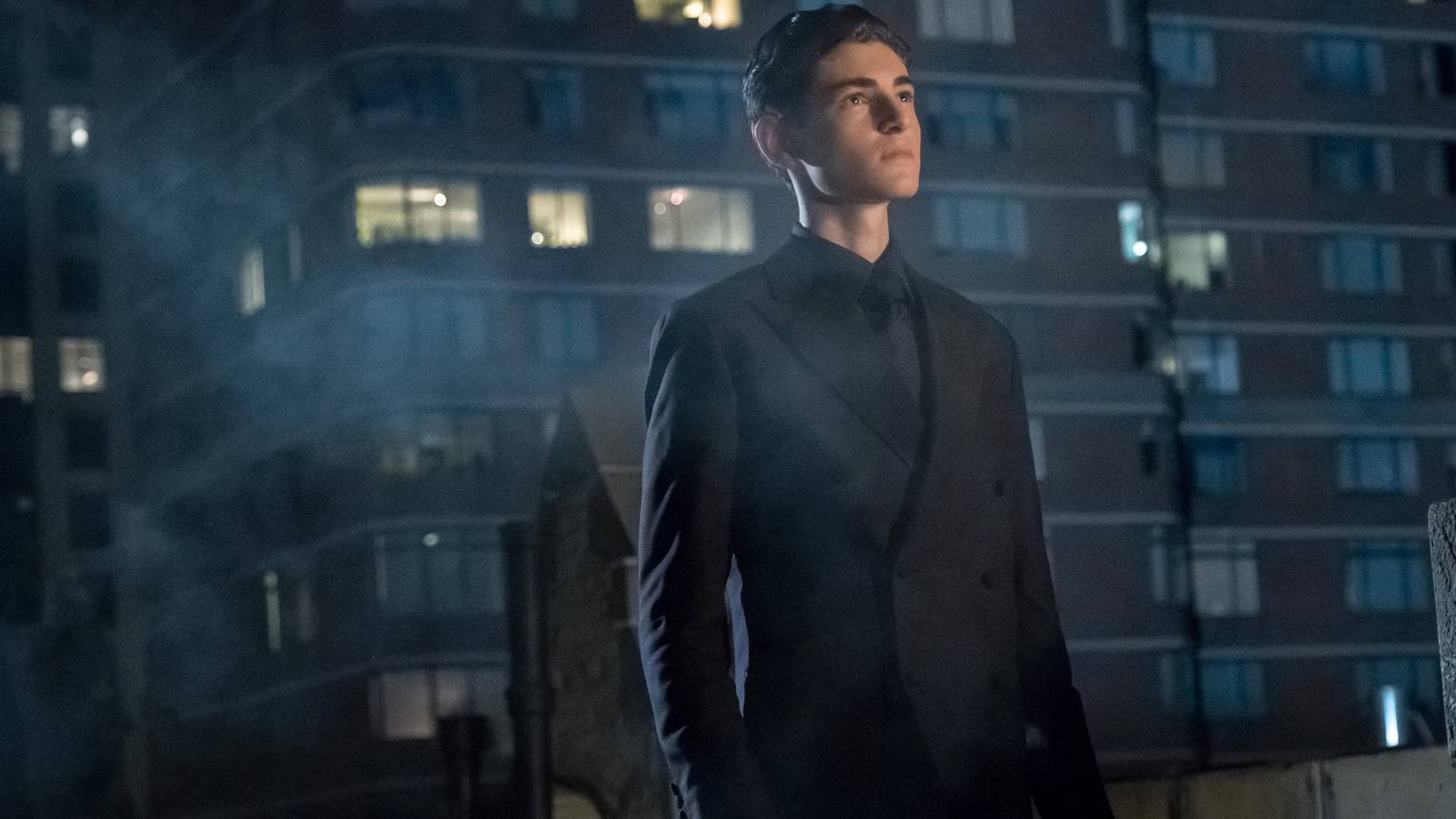 1600x900 Gotham's David Mazouz Pitches His Arrowverse Crossover Idea
