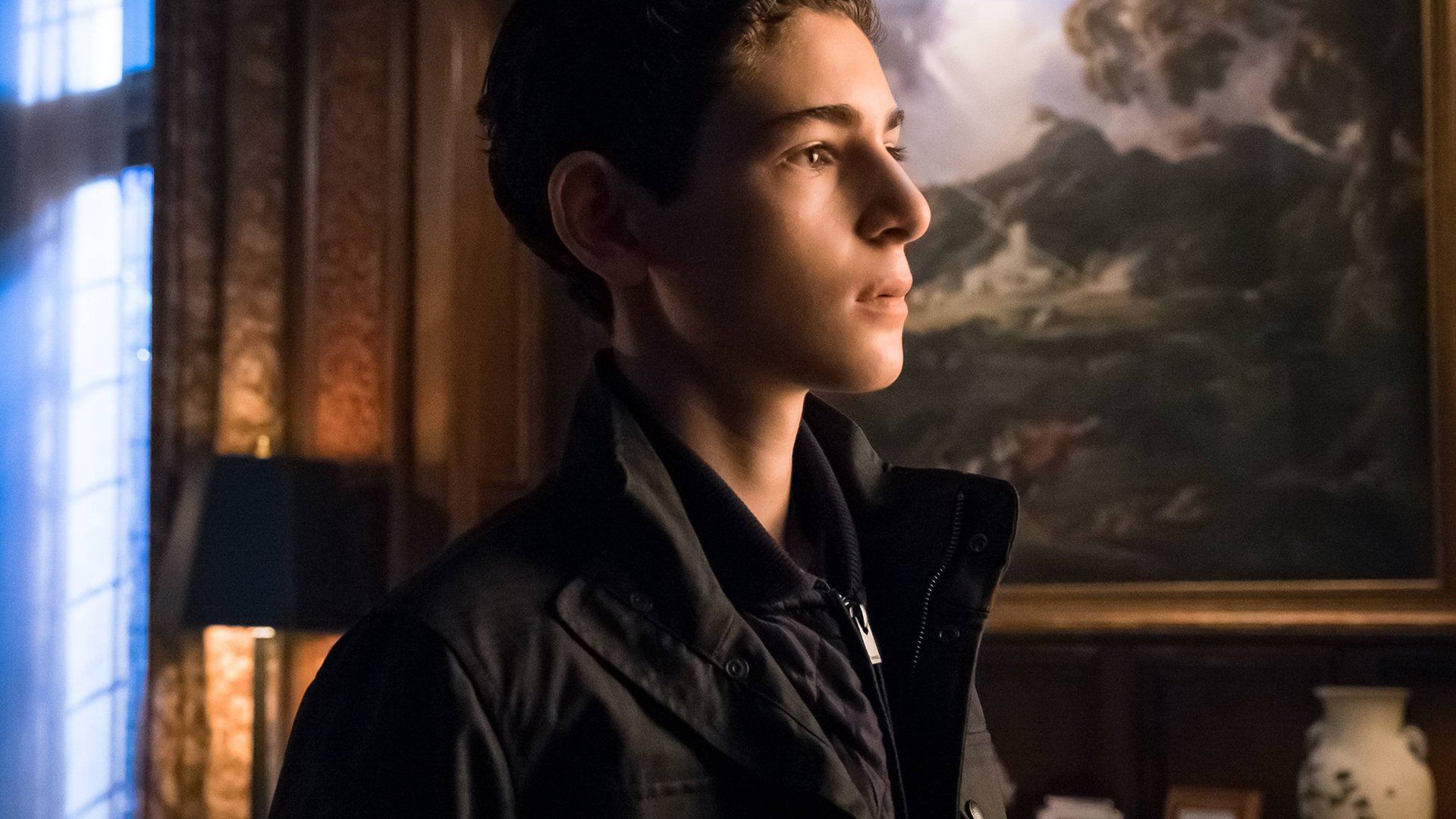 1920x1080 Gotham's David Mazouz and EP Ken Woodruff Explain What Bruce's Playboy Transition Really Means