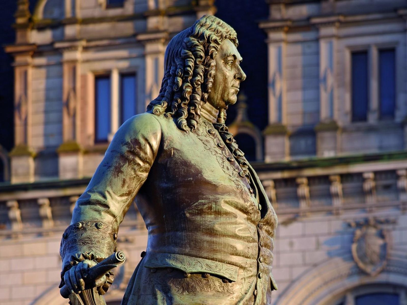 1600x1200 Handel Monument: English