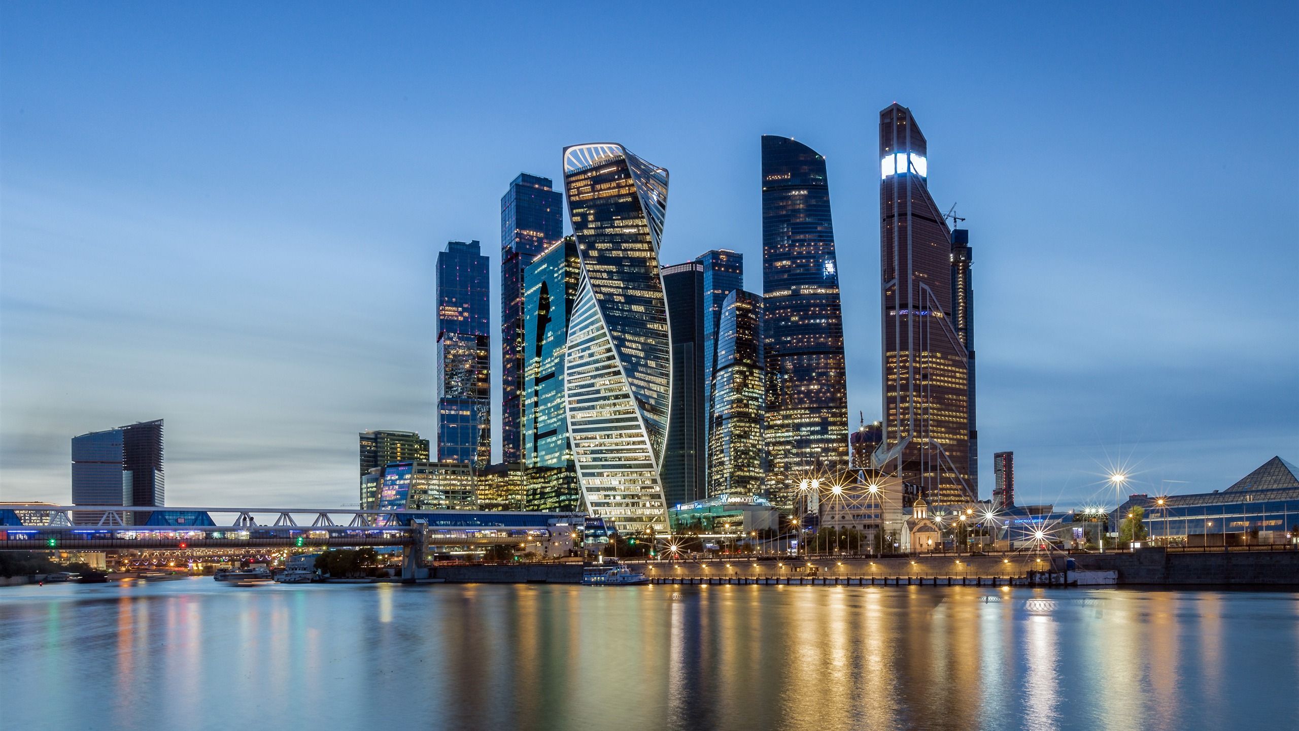 2560x1440 Moscow Russia modern financial business district
