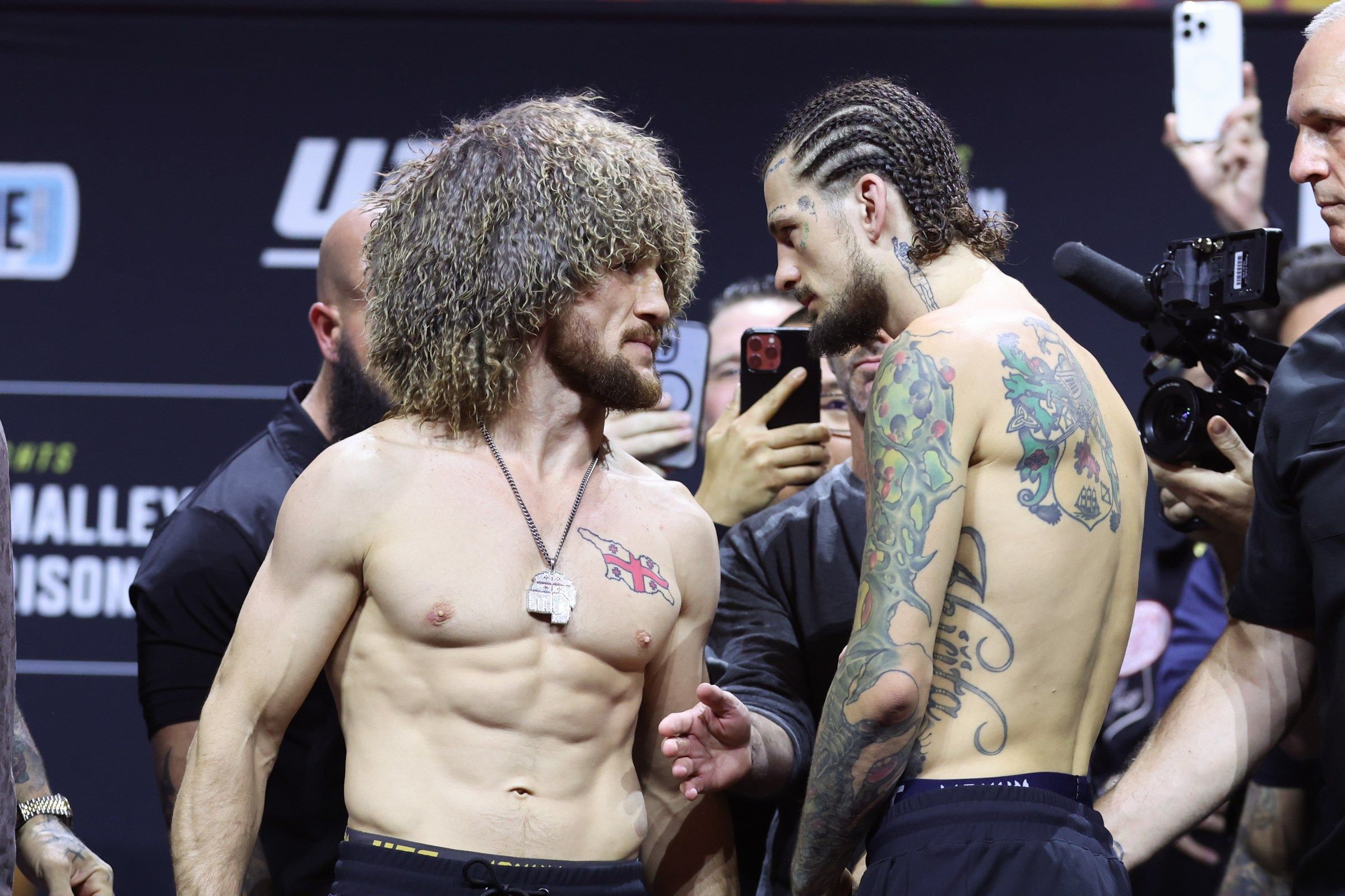 2400x1600 I'm the only one that can beat him': Sean O'Malley explains why he's the lone fighter to stop Merab Dvalishvili's title reign