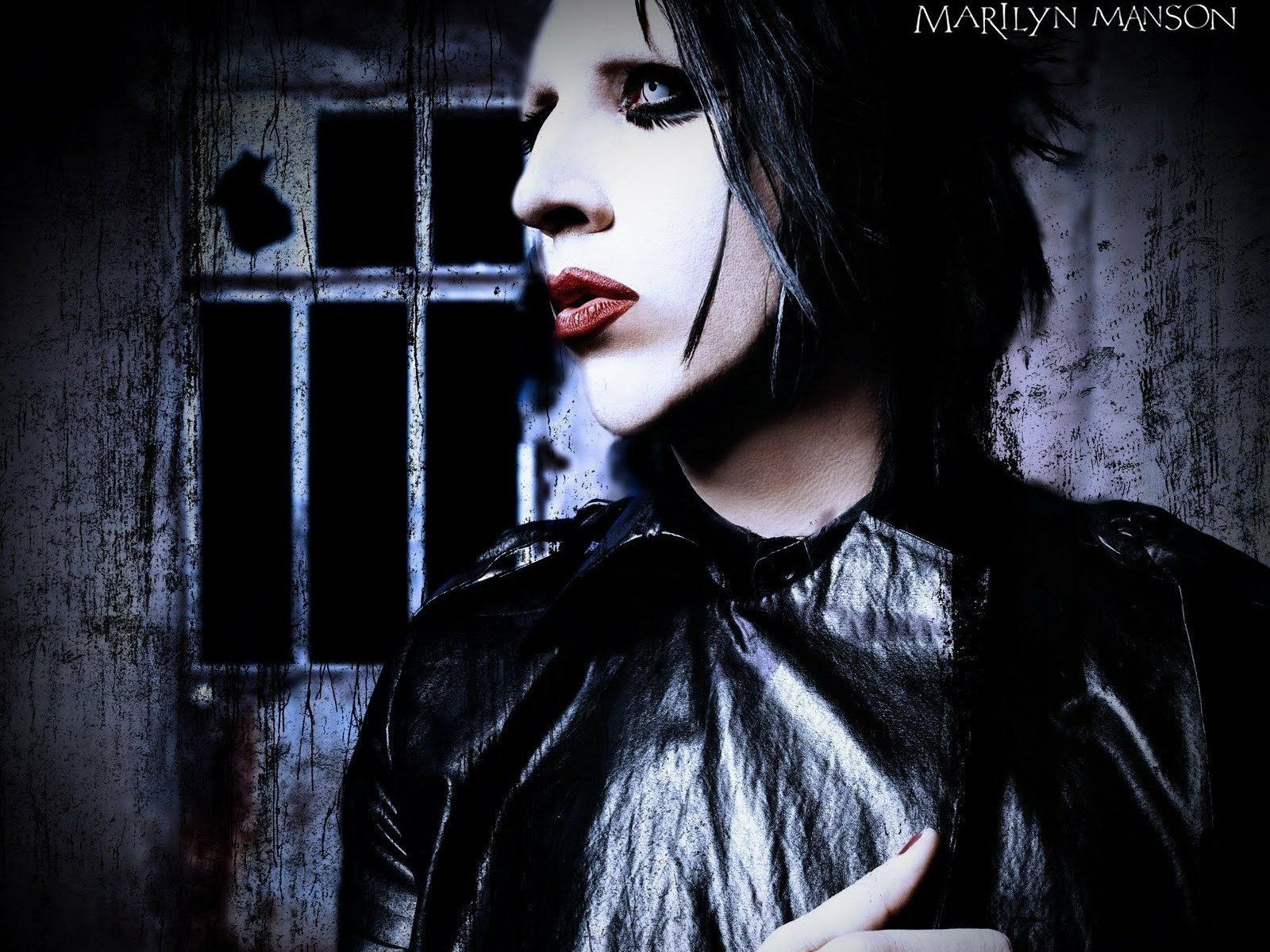 1600x1200 Marilyn Manson Industrial Metal HD Wallpaper: Dark Heavy Metal Vibes