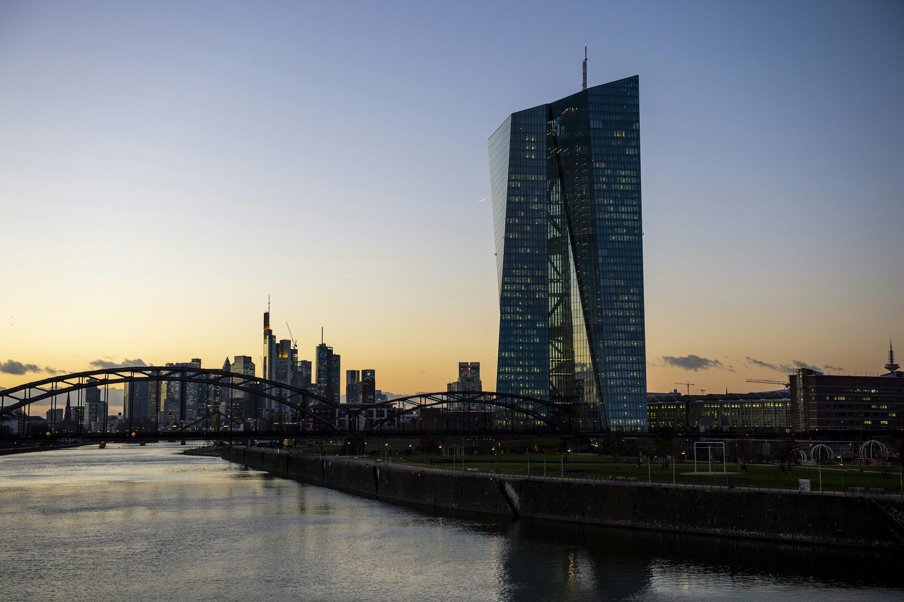 3000x1997 European Central Bank Picture. Download Free Image