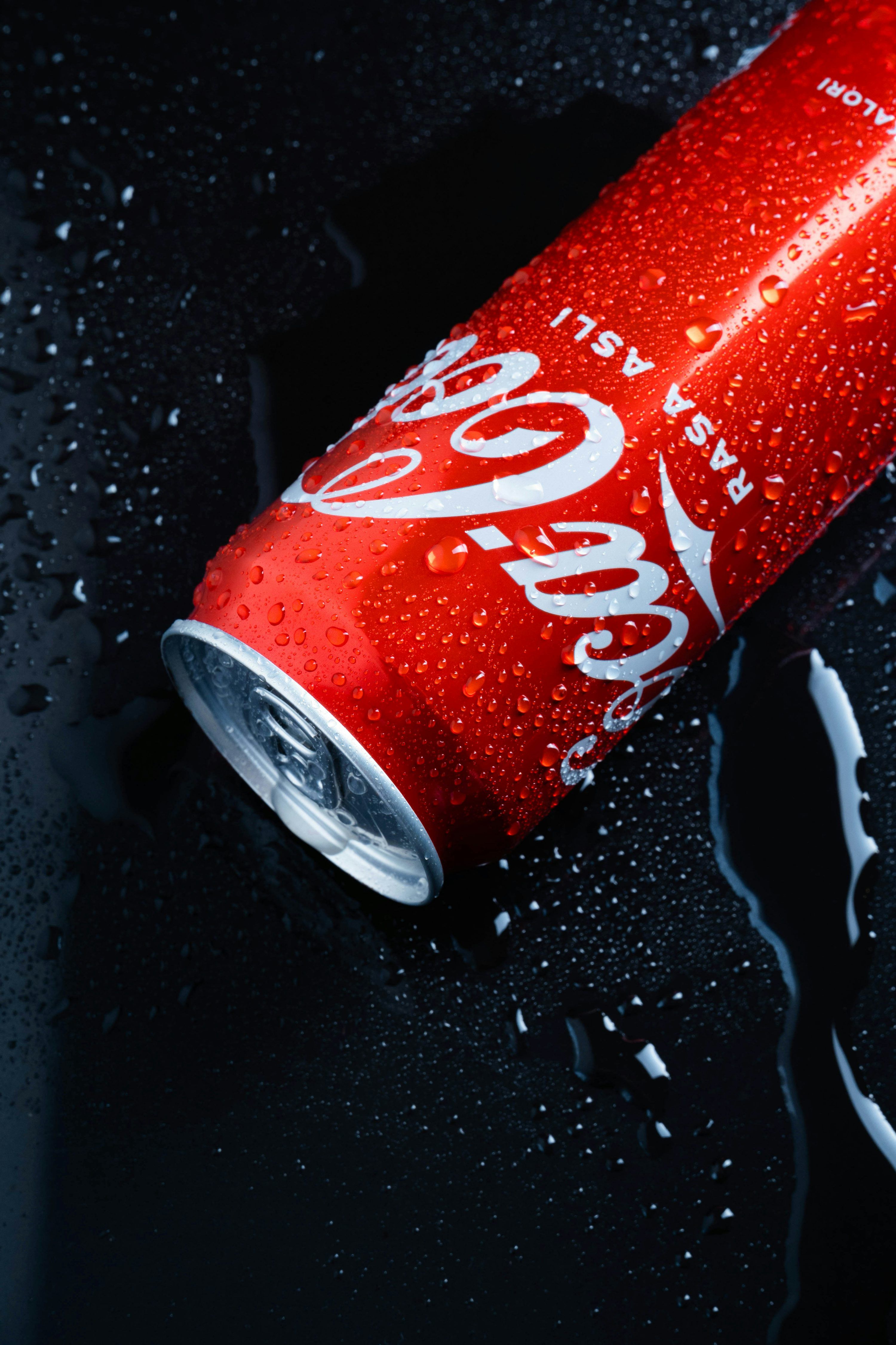 3000x4500 A can of coca on a wet surface photo