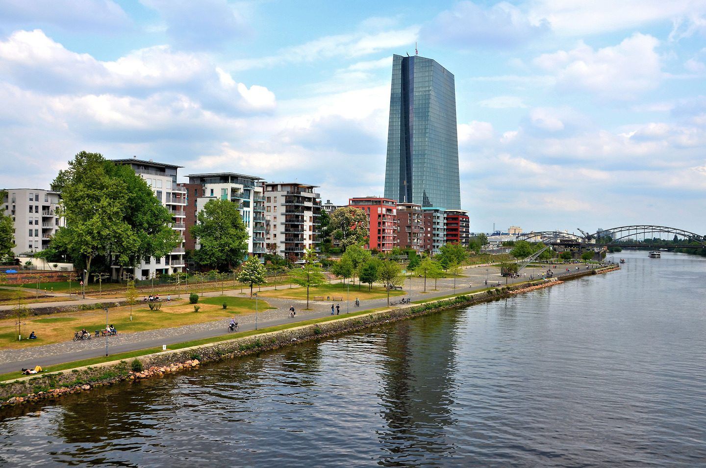 1440x954 European Central Bank Headquarters in Frankfurt, Germany