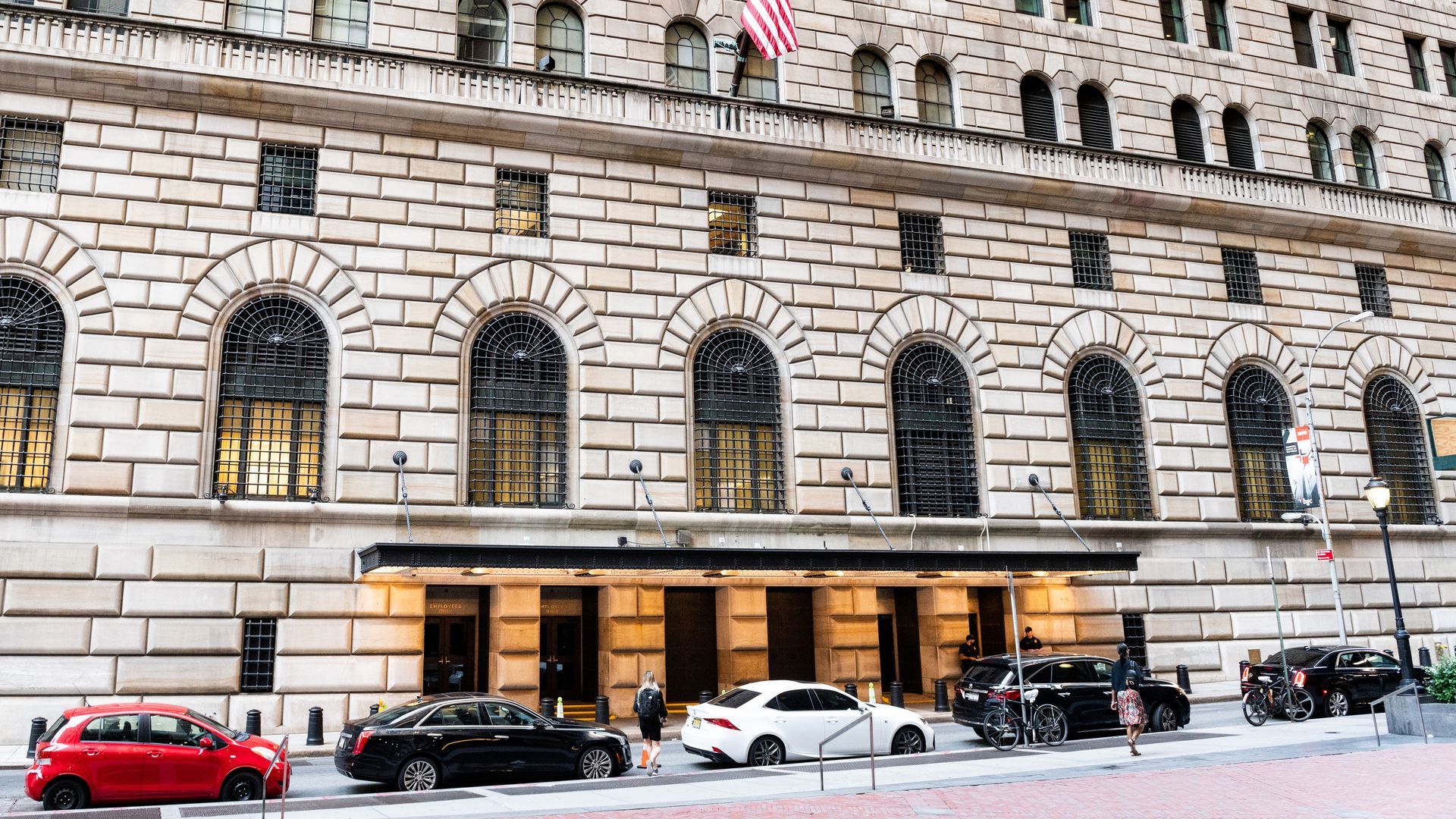 1920x1080 Big corporations like Amazon and Apple may be overpowering central banks
