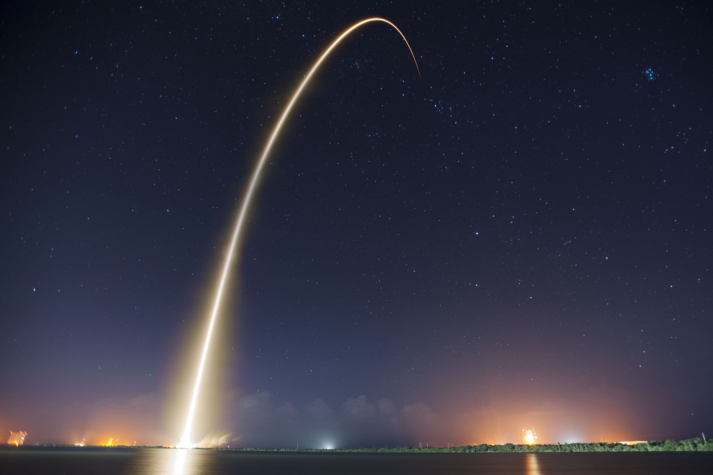 3000x2000 Download wallpaper 3000x2000 space, flight, spaceship HD background