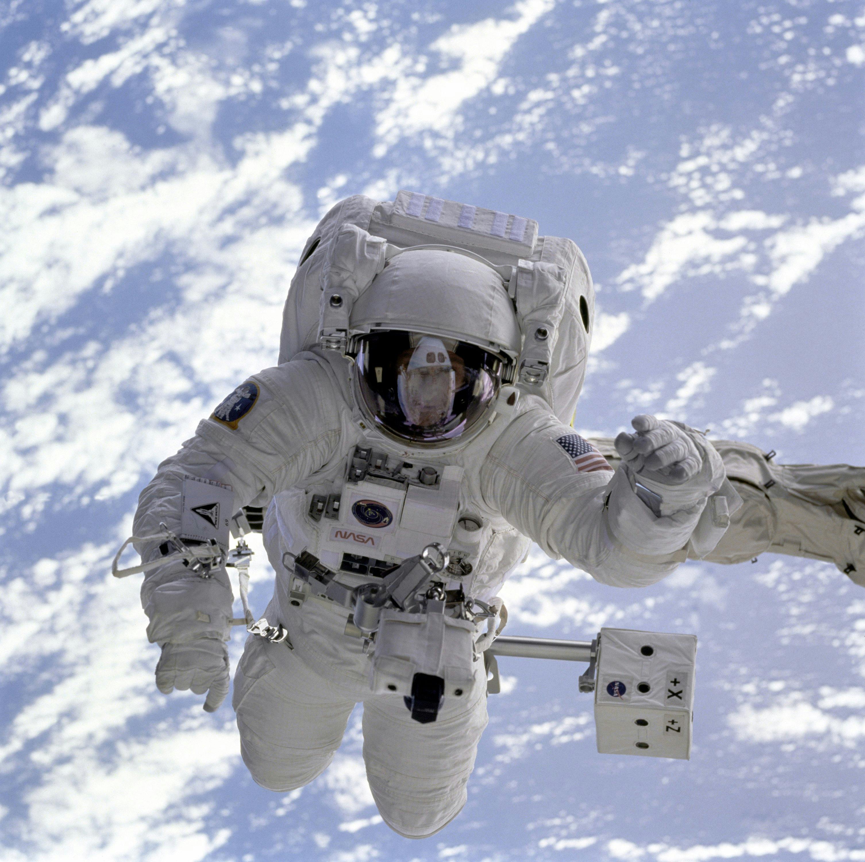 3011x3000 Astronaut Photography · Free
