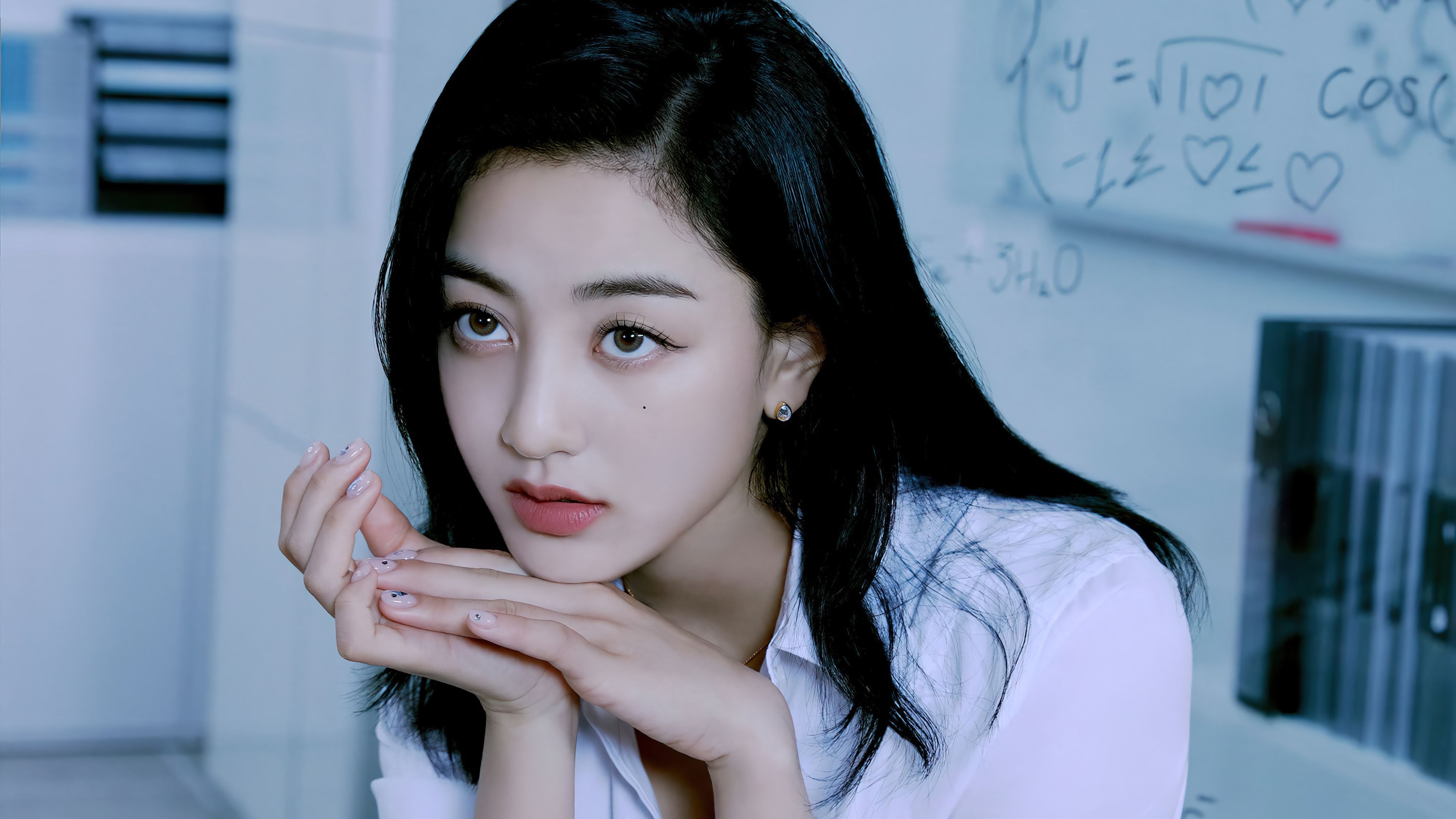3840x2160 Jihyo (TWICE) Wallpaper