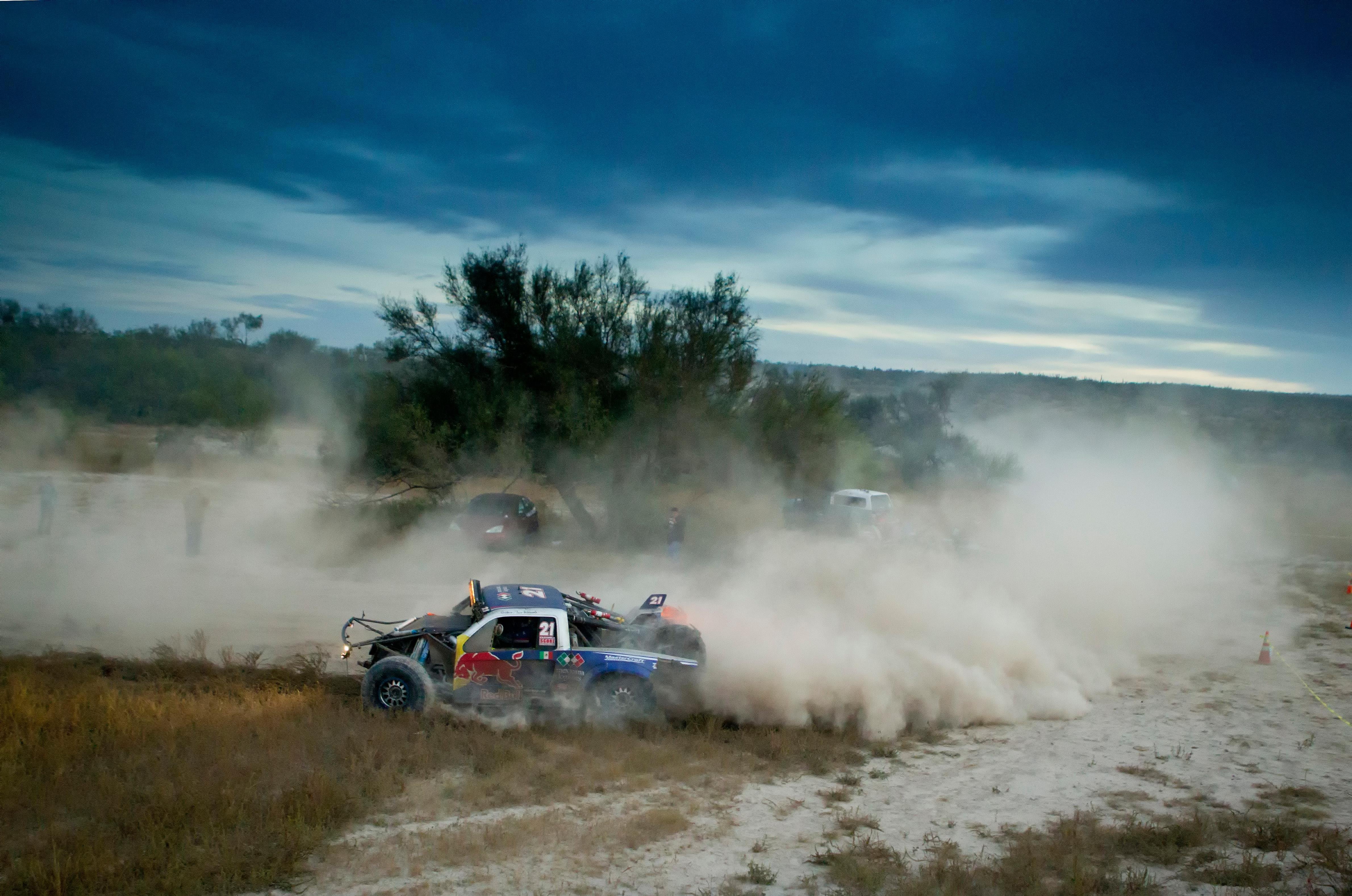 4760x3156 The five most epic desert motorsport races