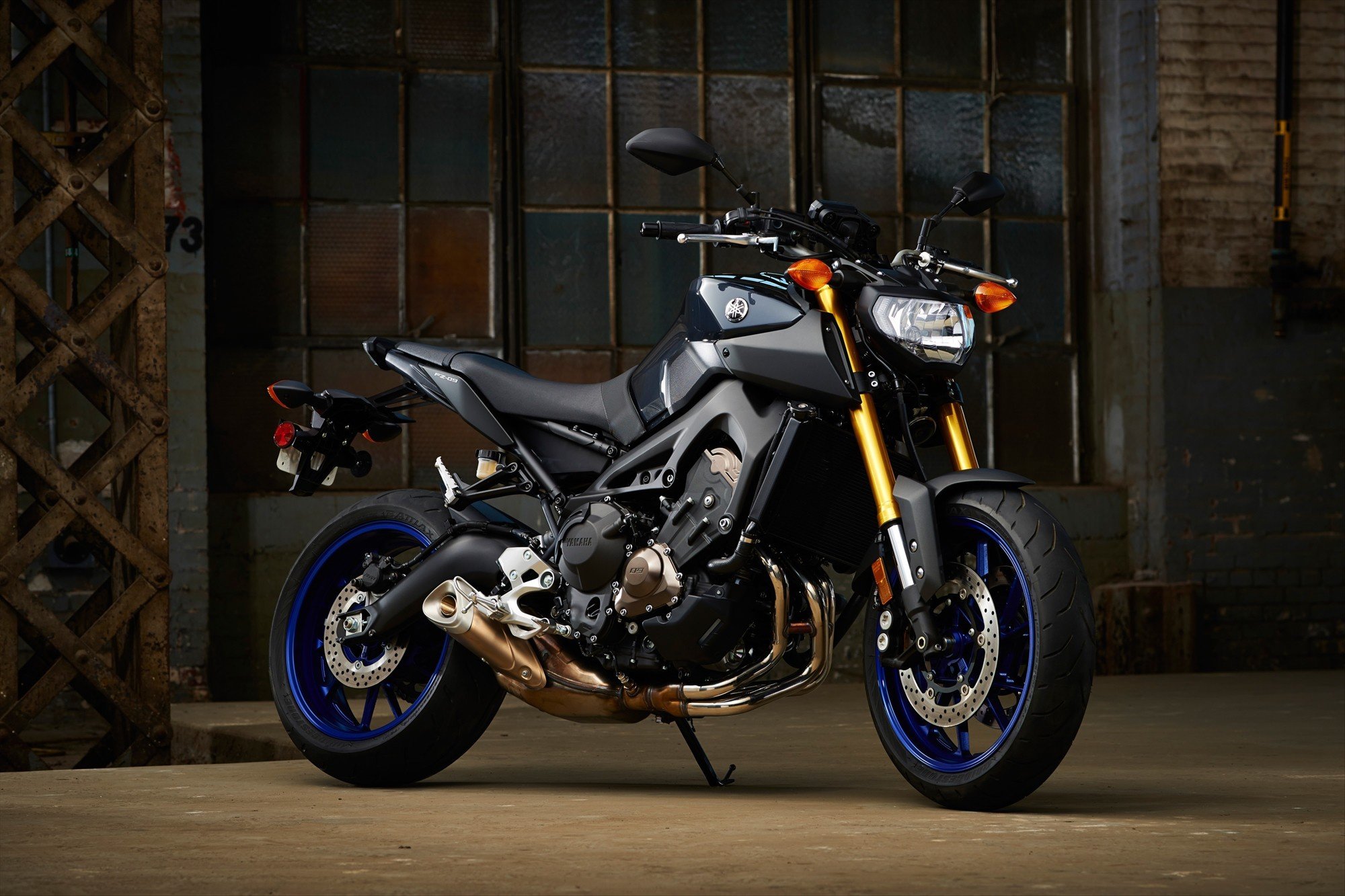 2000x1333 Wallpaper wallpaper, logo, Yamaha, motorcycle, superbike, rust, strong, motorbike for mobile and desktop, section мотоциклы, resolution 2000x1333