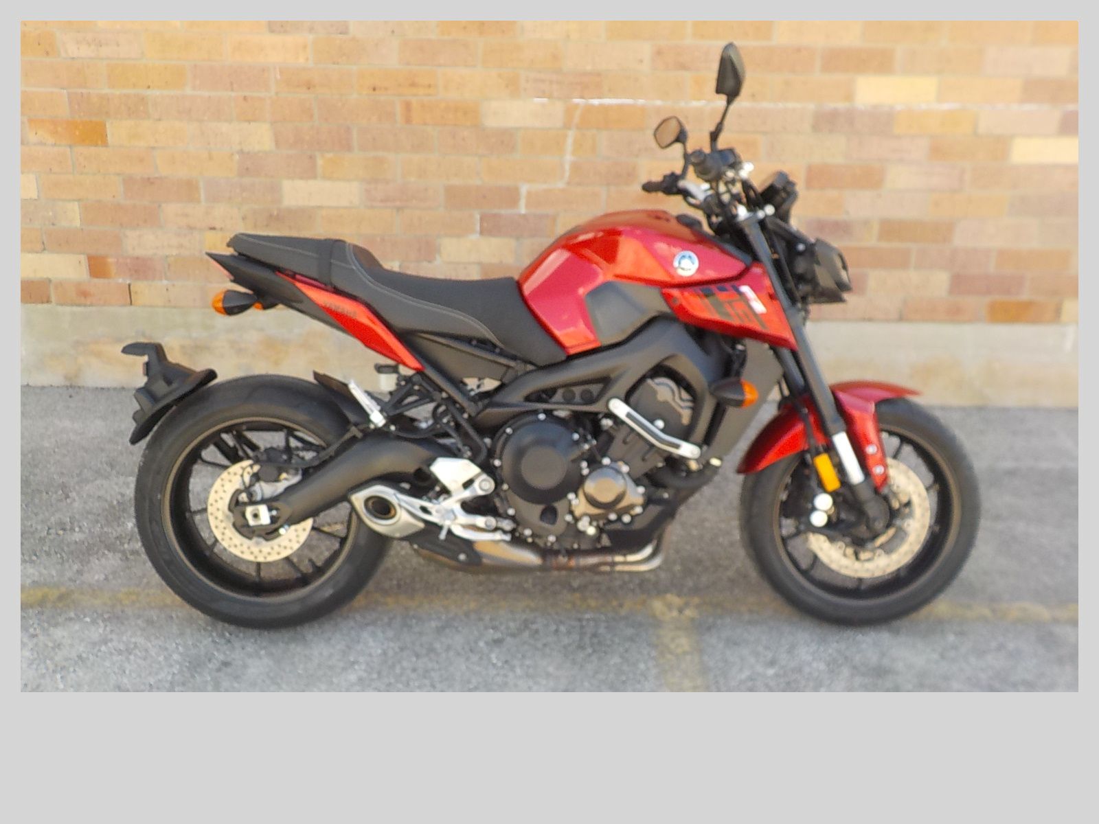 1600x1200 Used 2017 Yamaha FZ 09 Motorcycles In San Antonio, TX. Stock Number: 414