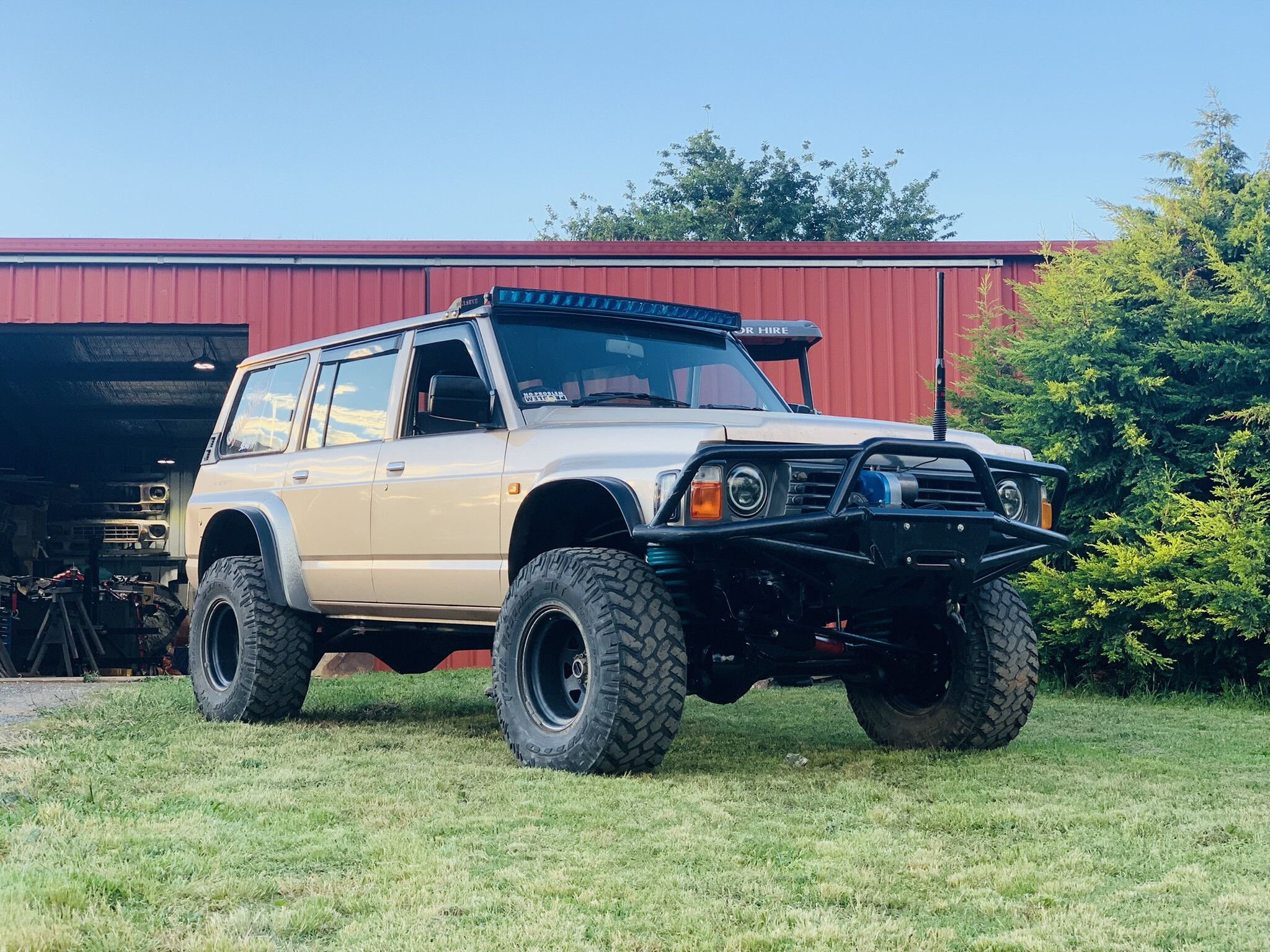 2048x1536 Nissan Patrol GQ in Milwaukee Young SMOTY