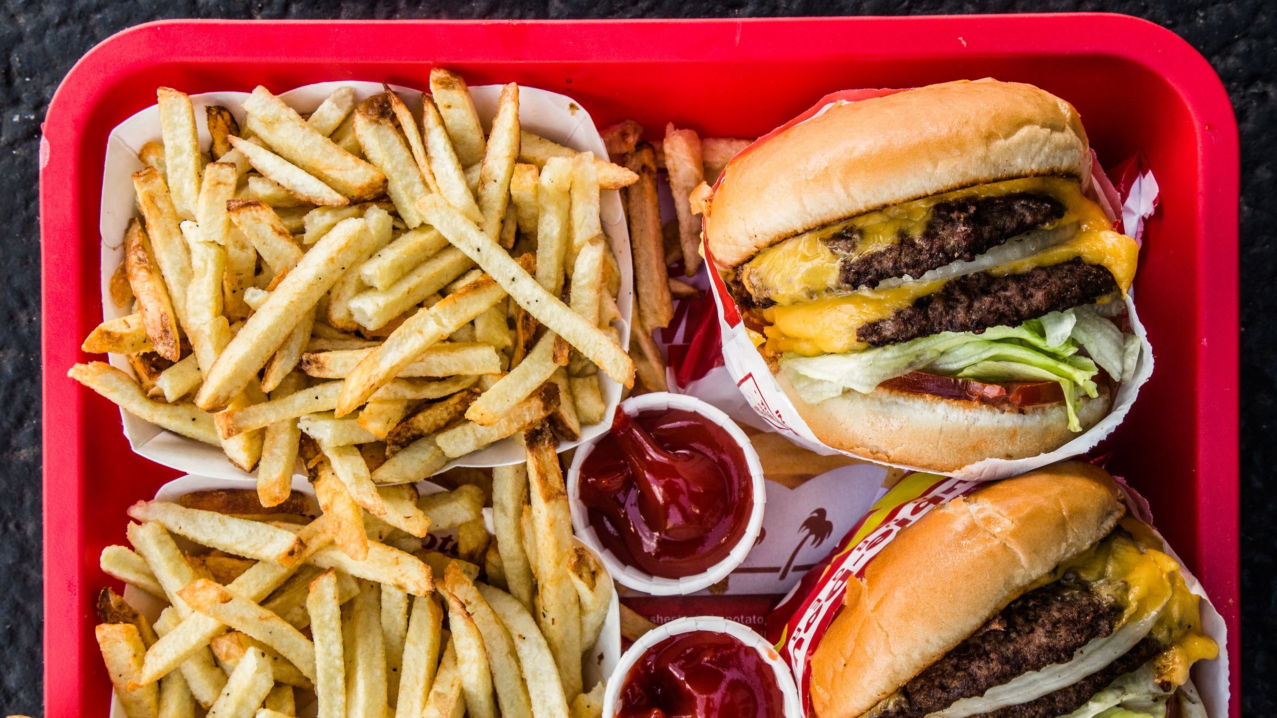 2560x1440 Viral Facebook Scam Incorrectly Announces In N Out Burger Pop Up In New York. Bon Appétit
