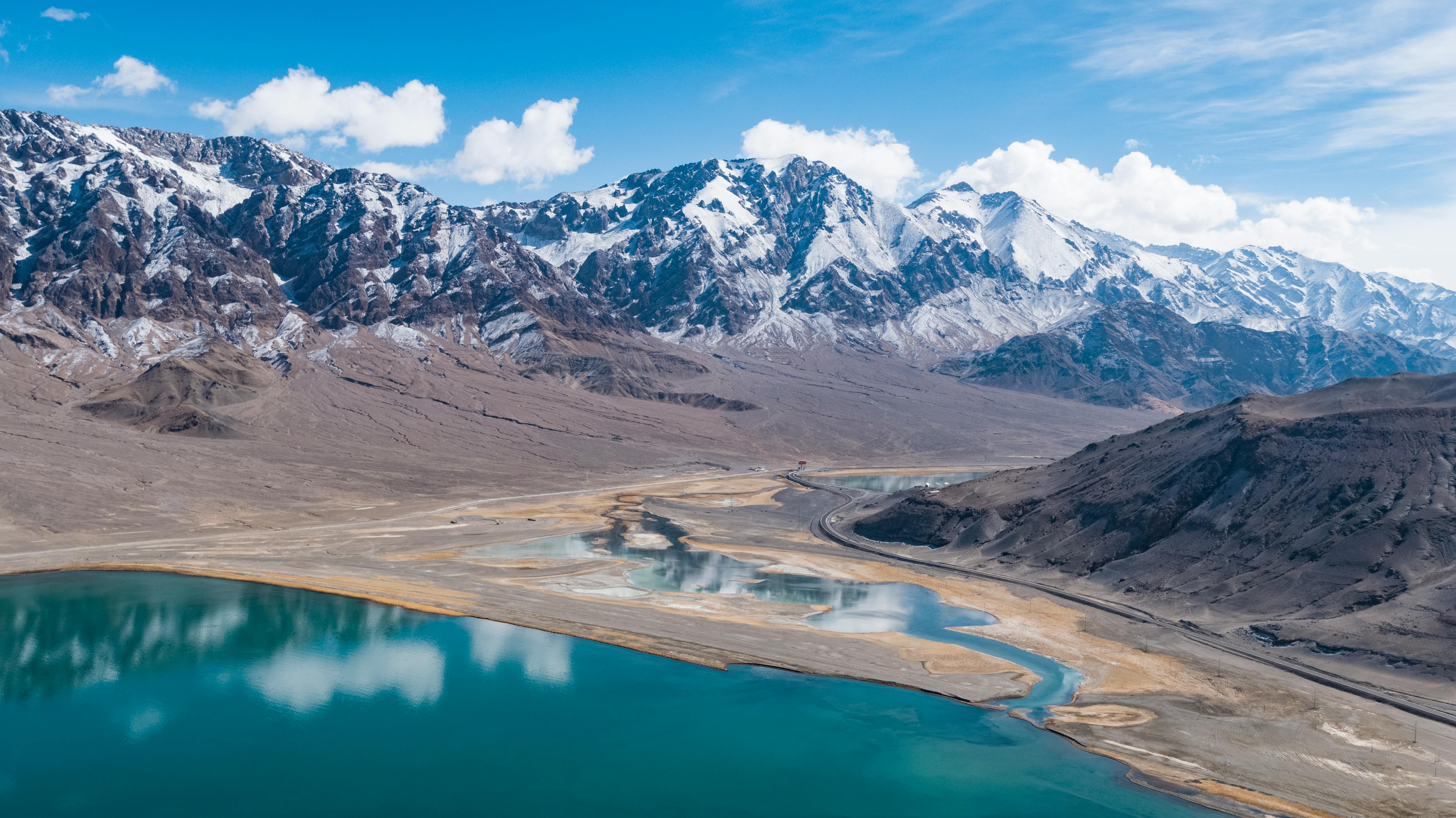 5272x2962 Chandra Taal Lake in India · Free