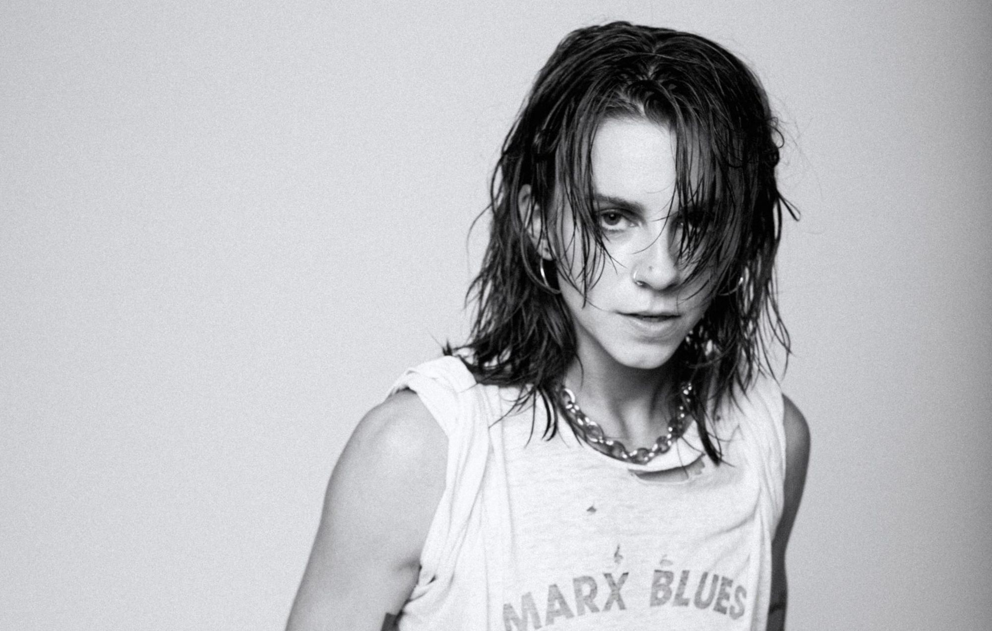 2000x1272 Listen to PVRIS's electric new track 'My Way'