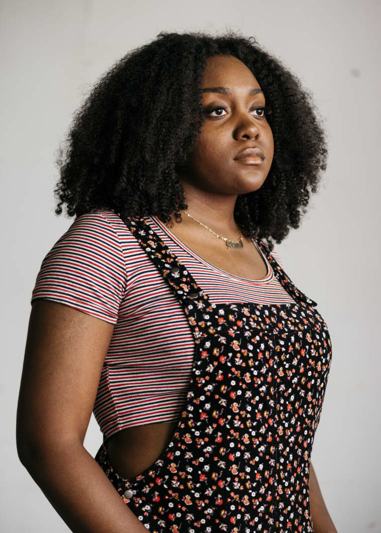 760x1064 Noname, Sincerely