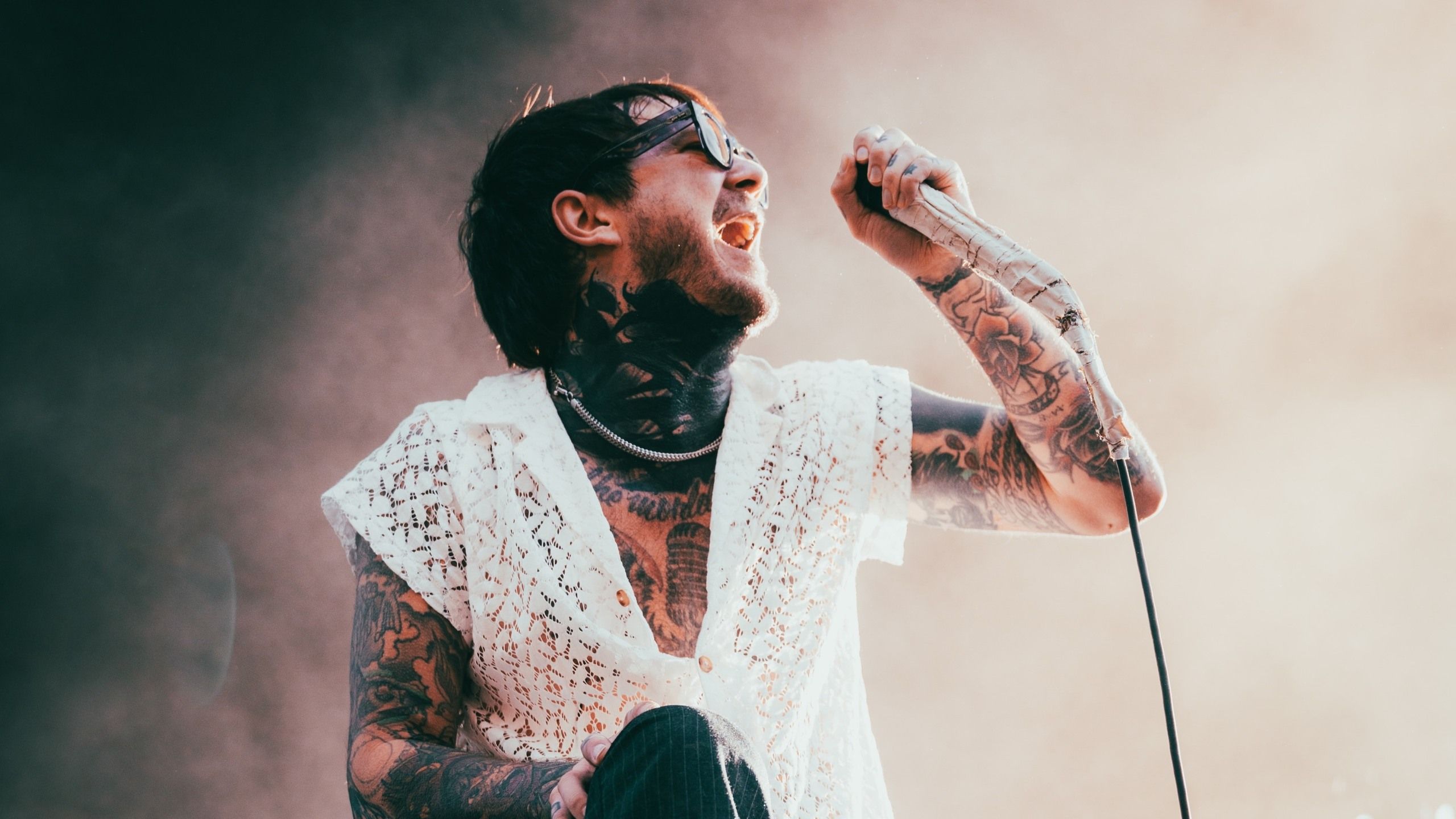 2560x1440 Chiodos Livestreams
