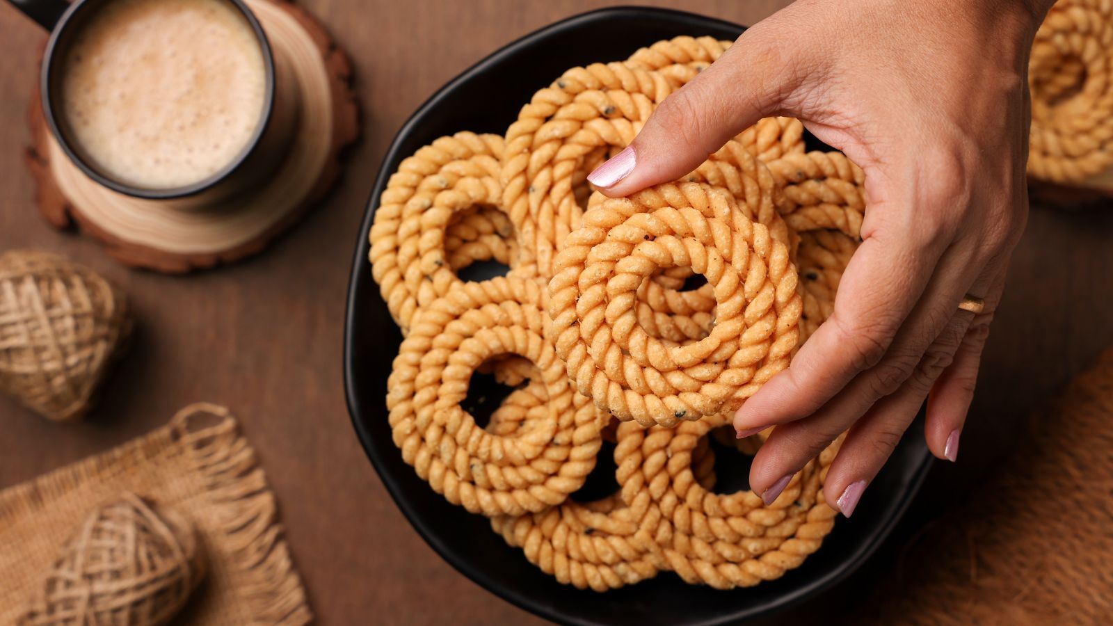 1600x900 South Indian Snacks To Try At Tea Time