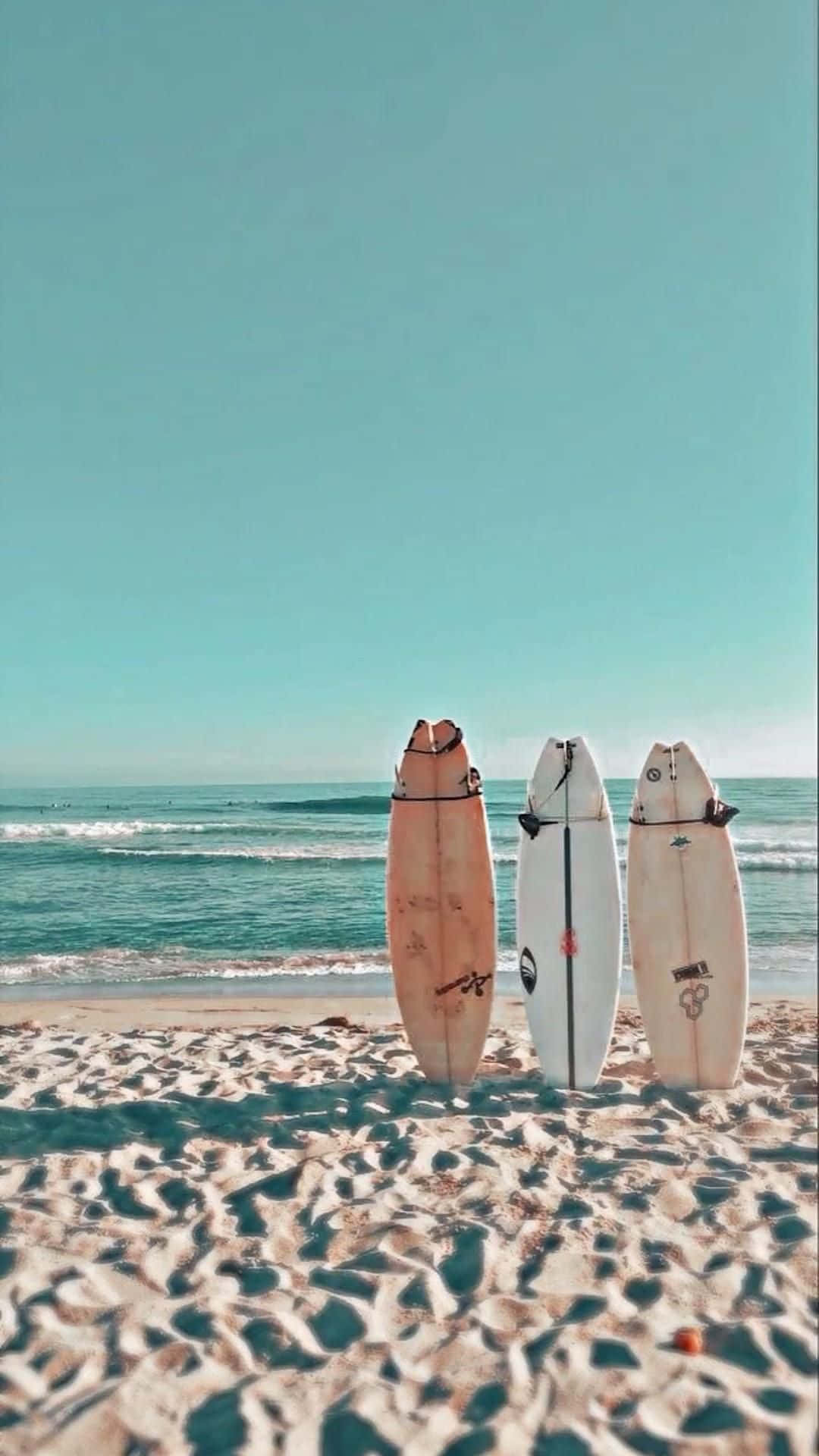1080x1920 Aesthetic Preppy Beach Wallpaper