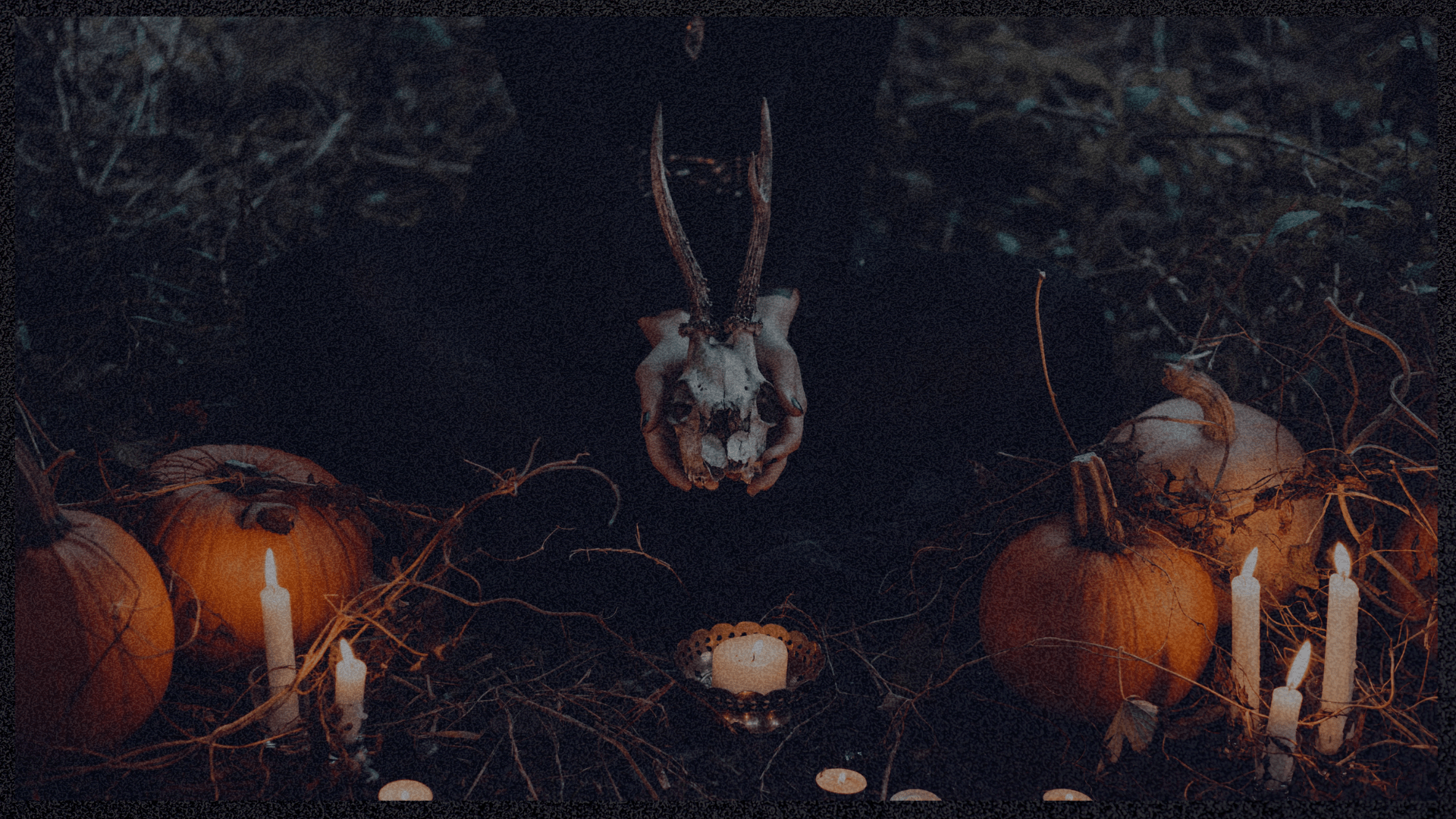 1920x1080 Cute Halloween Aesthetic Wallpaper Background (FREE)