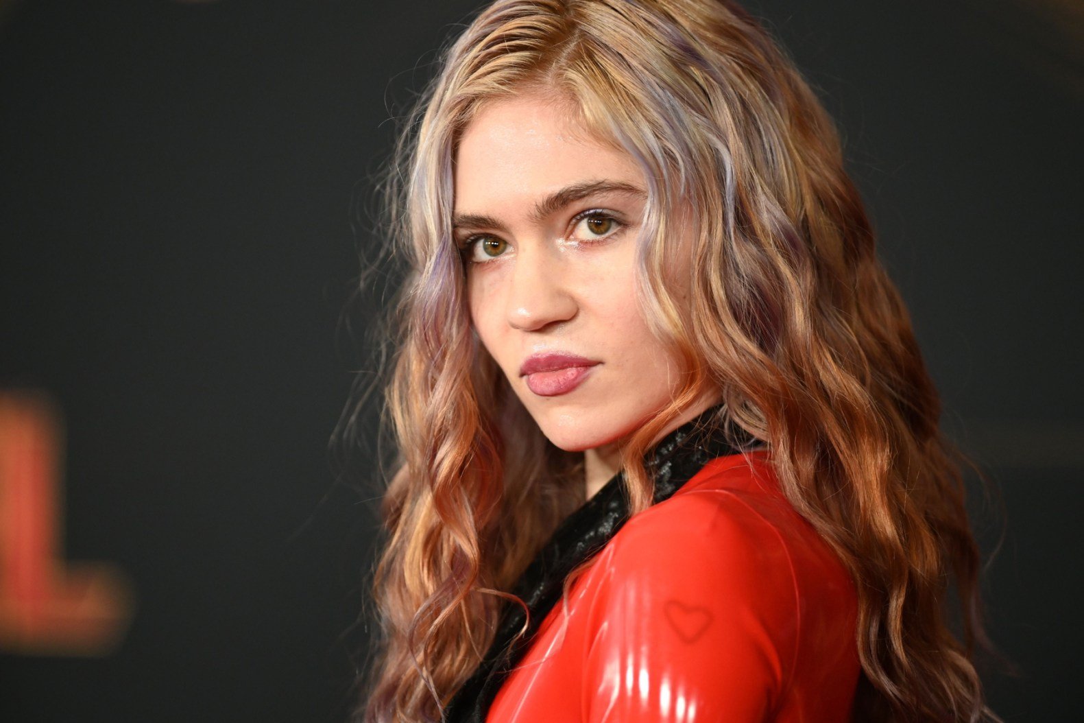 1581x1054 Grimes on AI Songs: 'Feel Free to Use My Voice Without Penalty'