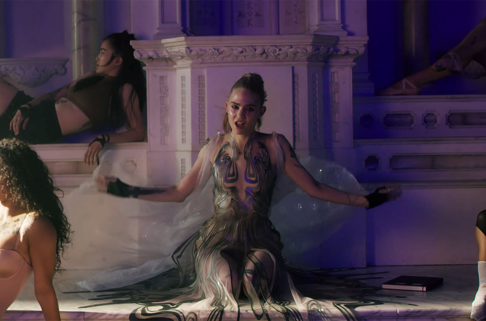 1548x1024 Grimes 'Violence' Video: Watch