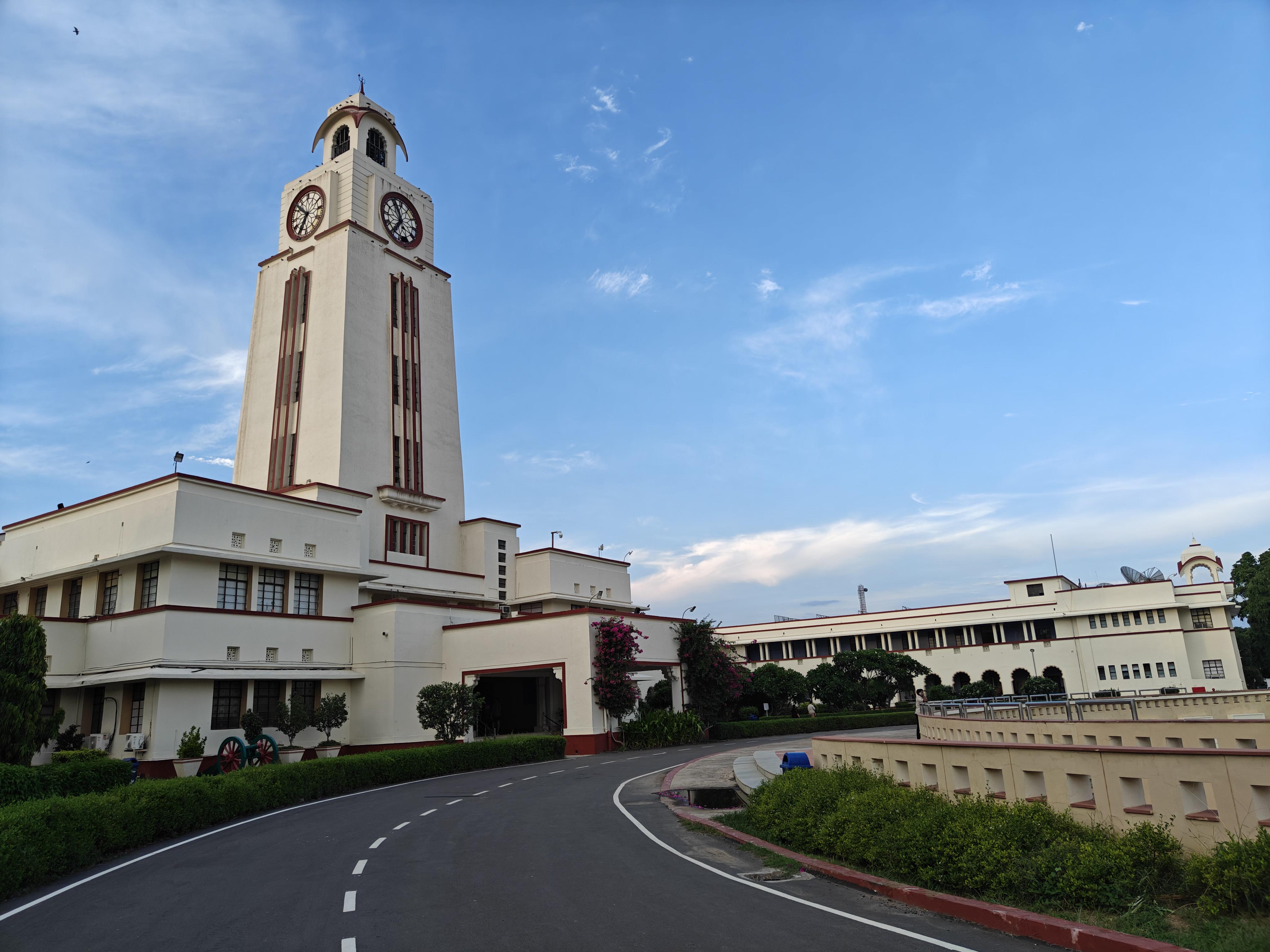 4096x3072 BITS Pilani (Pilani Campus) pic dump, all clicked by me in my first few months here :)