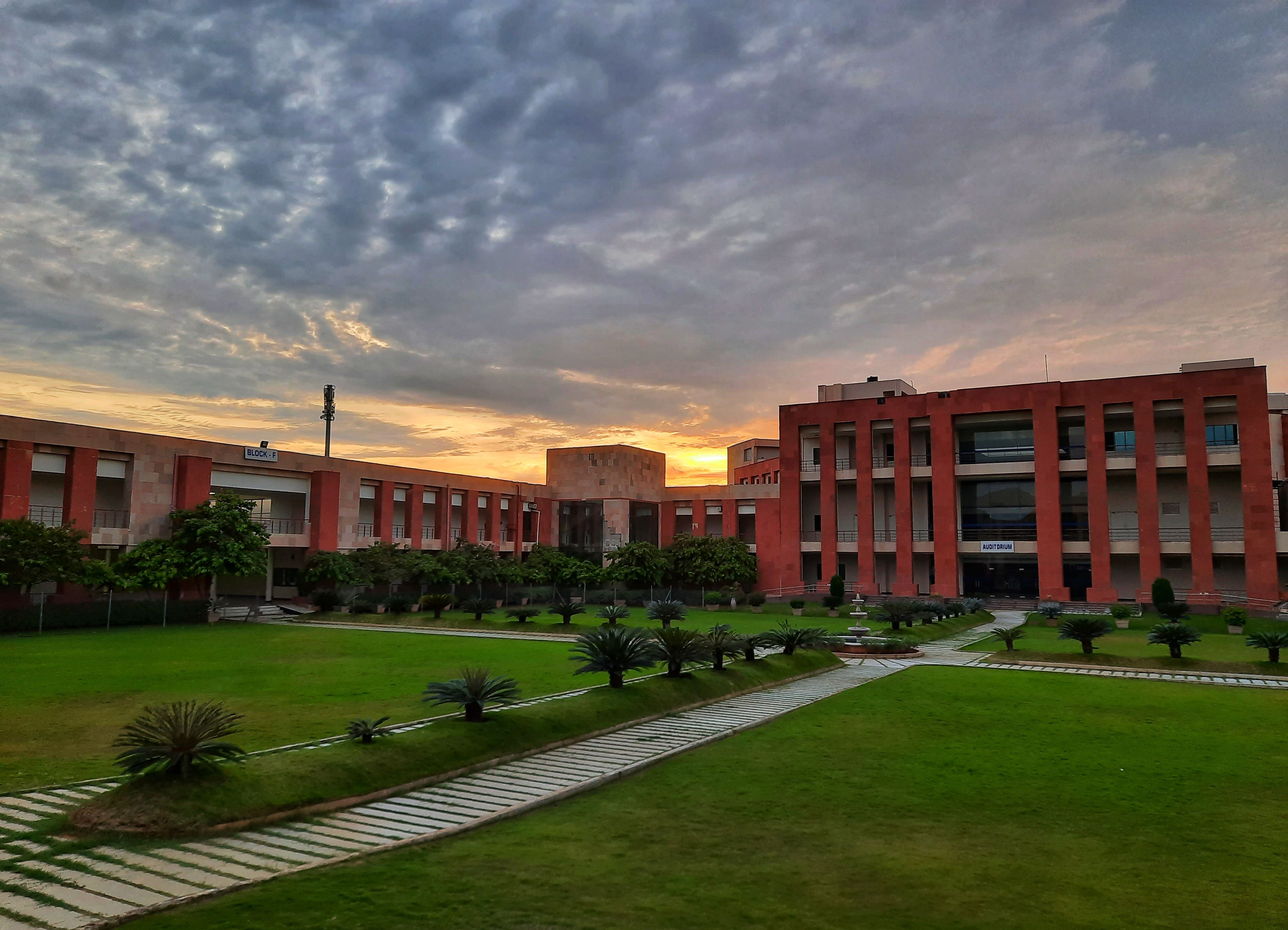 4000x2889 Campus101 Pilani Campus Guide. Interactive Maps, Transport & Facilities