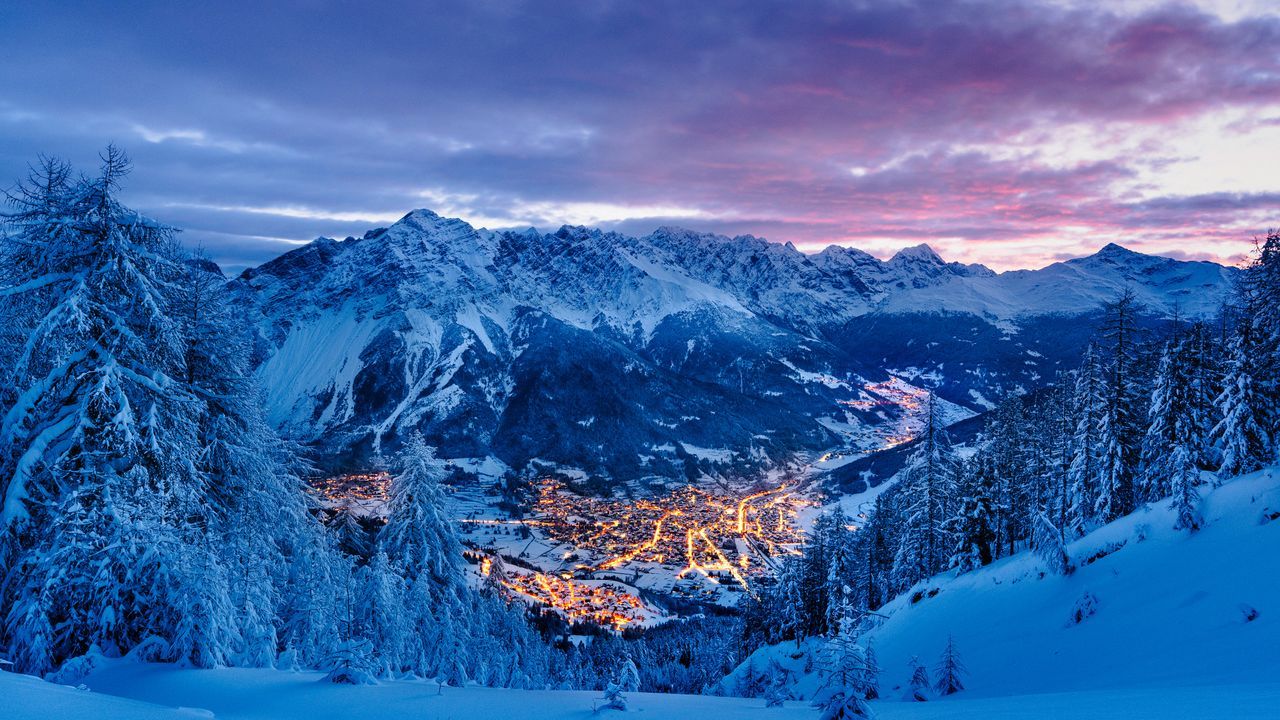 1280x720 Snow Covered Landscape At Bormio, Lombardy, Italy Gallery · Peapix