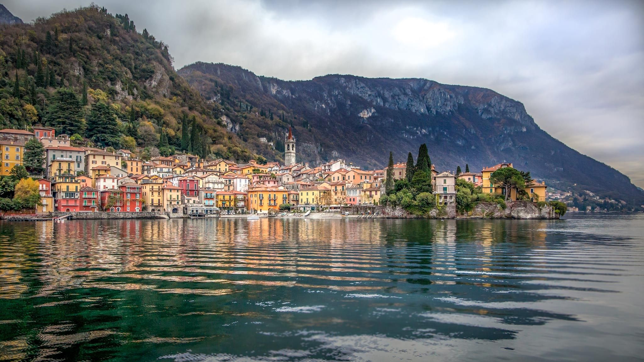 2048x1152 Lombardy Wallpaper