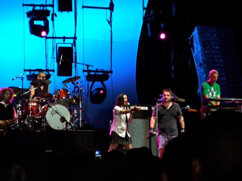 1024x768 Los Fabulosos Cadillacs Indie09
