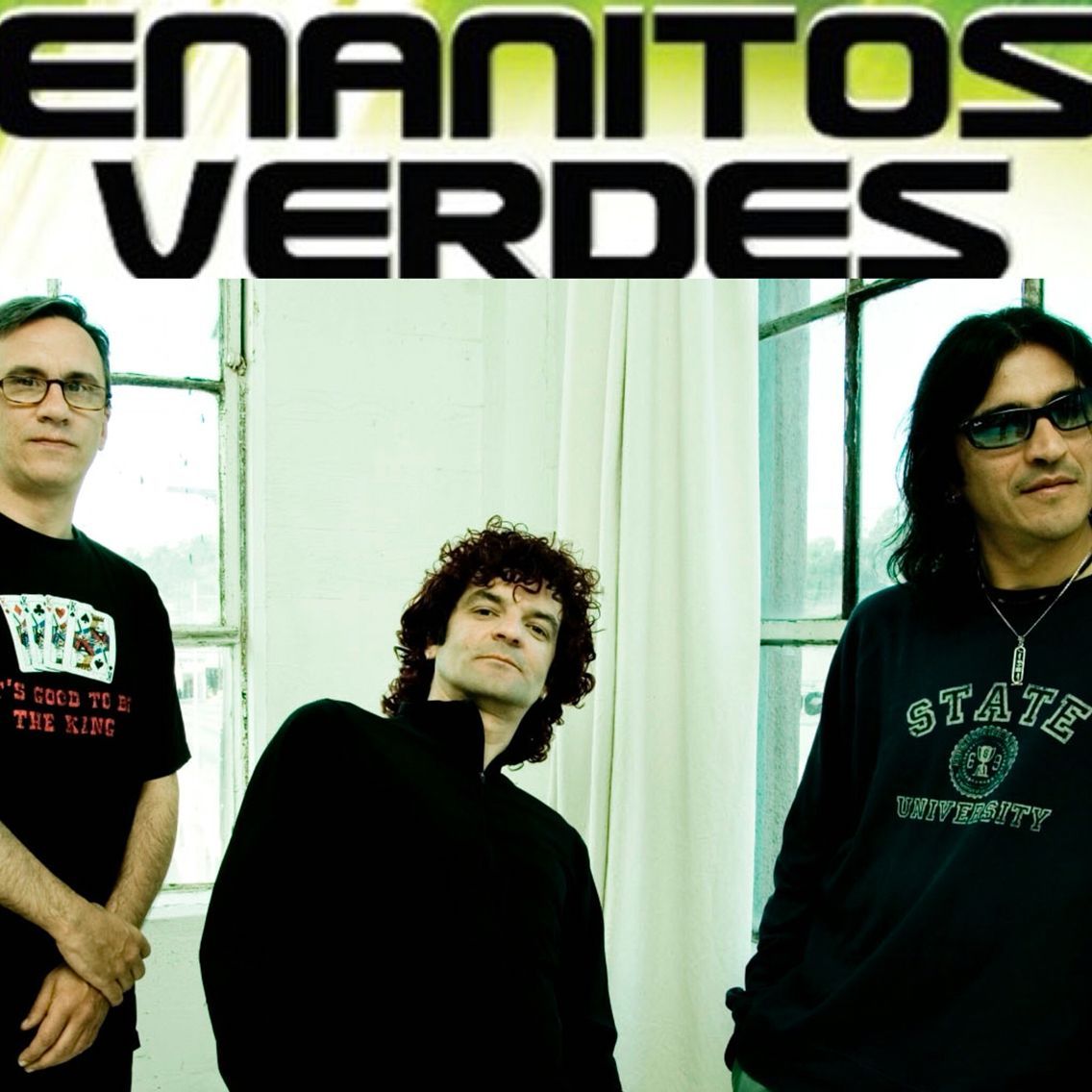 1136x1136 Enanitos Verdes Wallpaper