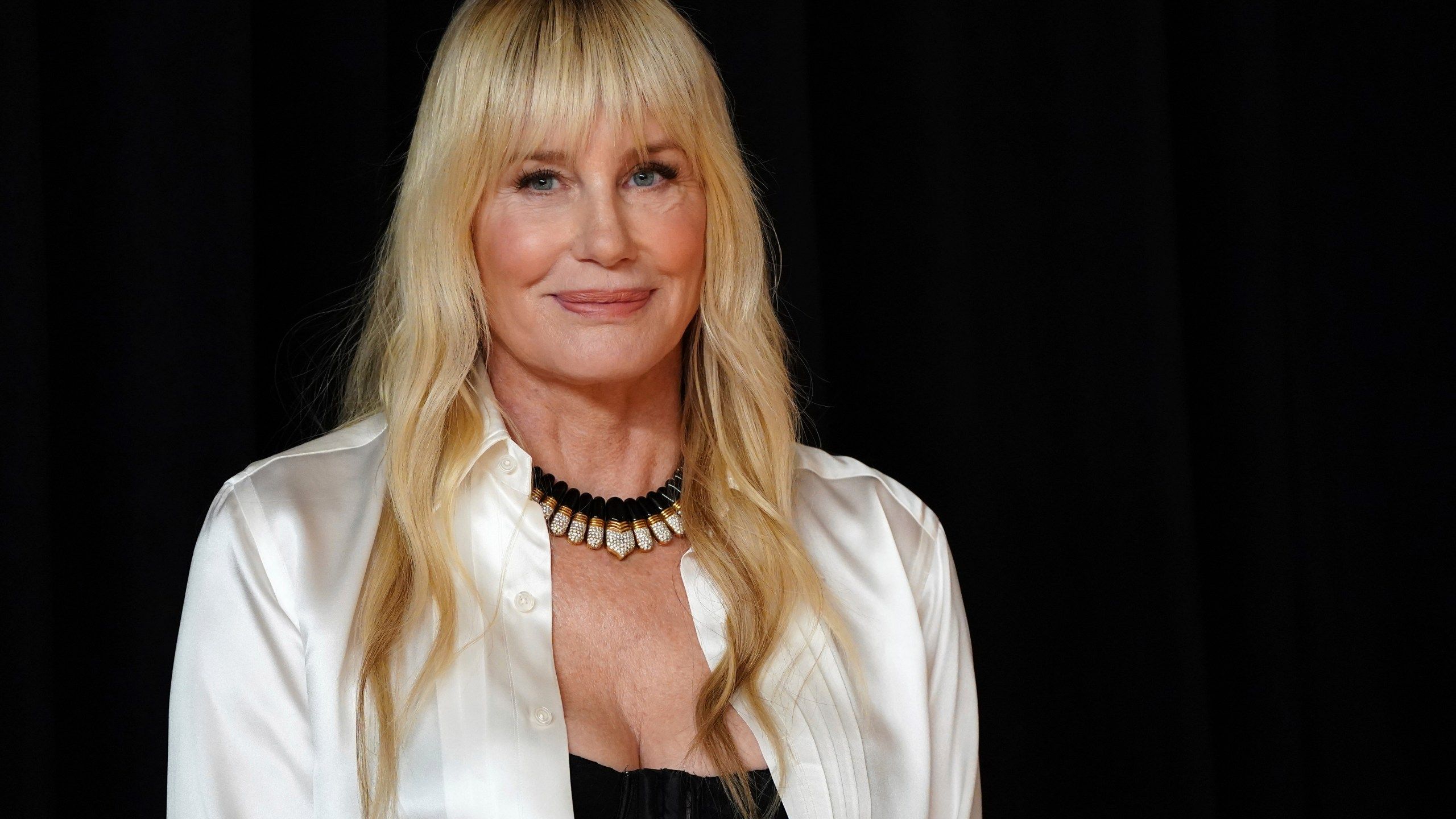 2560x1440 Daryl Hannah issues scathing response to portrayal of her on TV series about Kennedy and Bessette. KRQE News 13