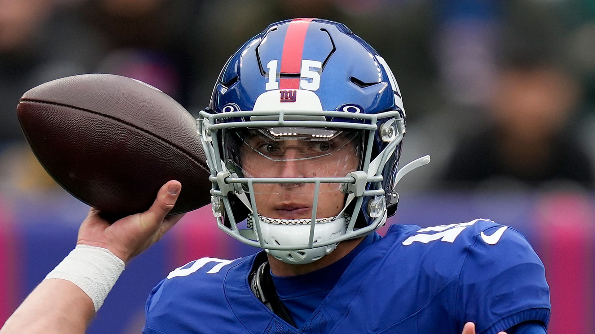 1920x1080 New York Giants quarterback Tommy DeVito completely unrecognizable in throwback image with 'touchdown chain'