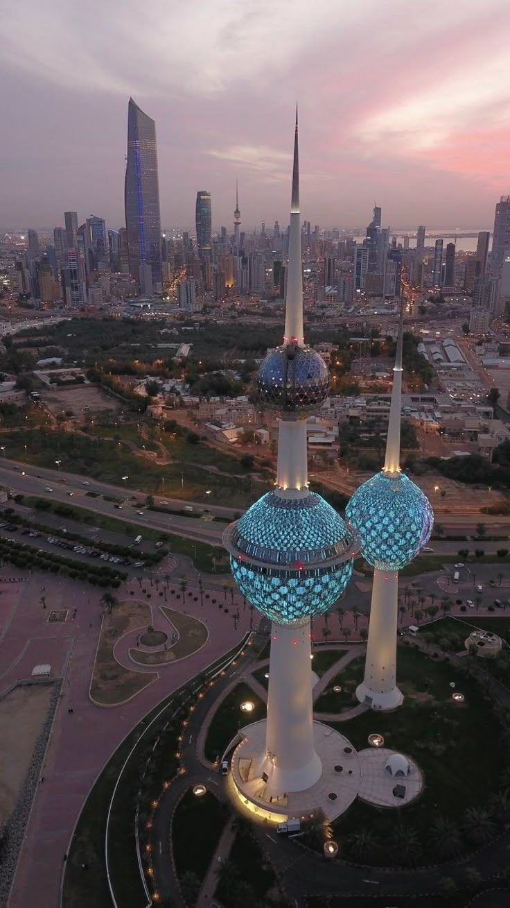 736x1309 دولة الكويت