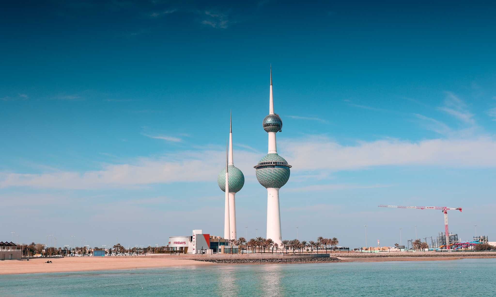 2048x1224 A Full Guide To Kuwait City With The Wolf