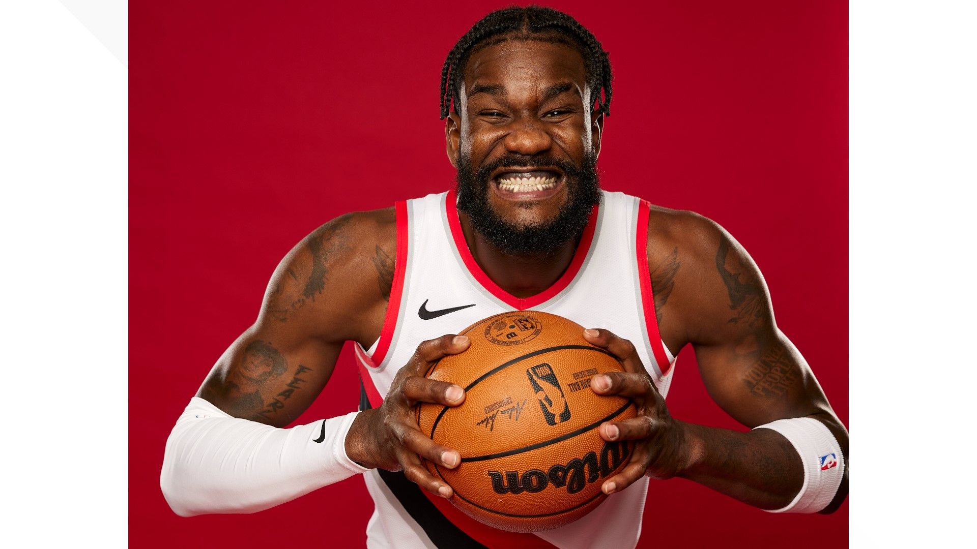 1920x1080 'My nickname is DominAyton': New Blazers center Deandre Ayton introduces himself to Portland