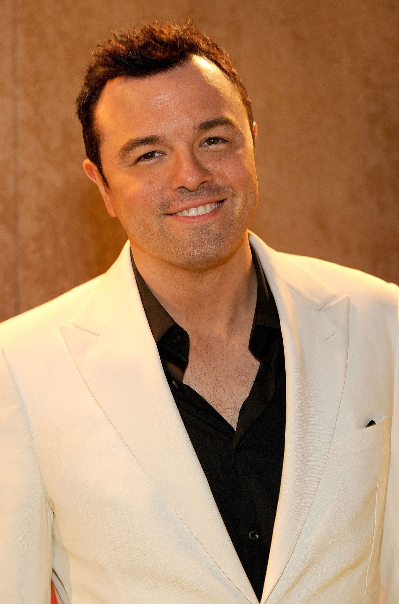 1352x2048 Picture of Seth MacFarlane, Picture Of Celebrities